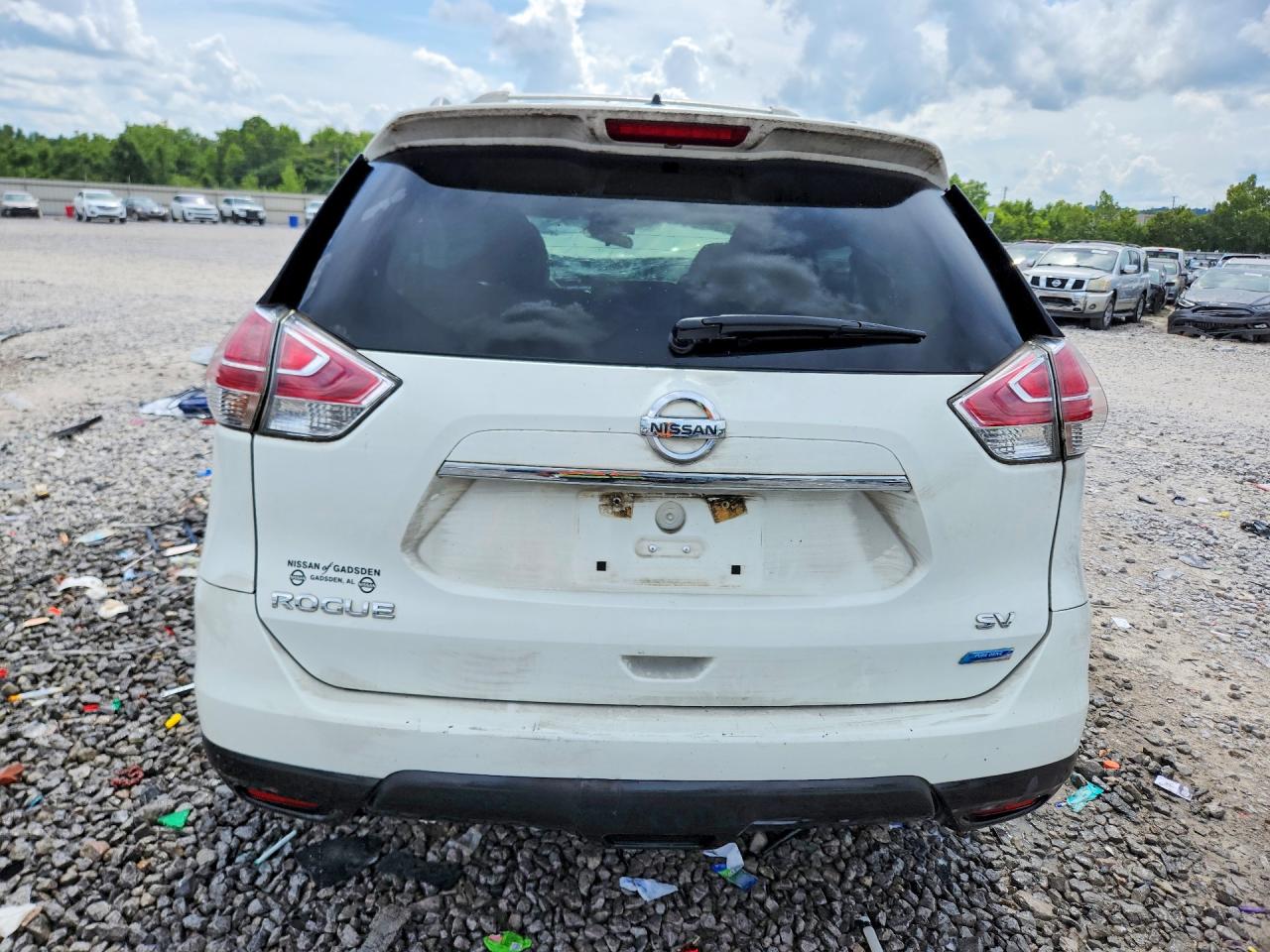 2014 Nissan Rogue Sv White vin: 5N1AT2ML4EC817629