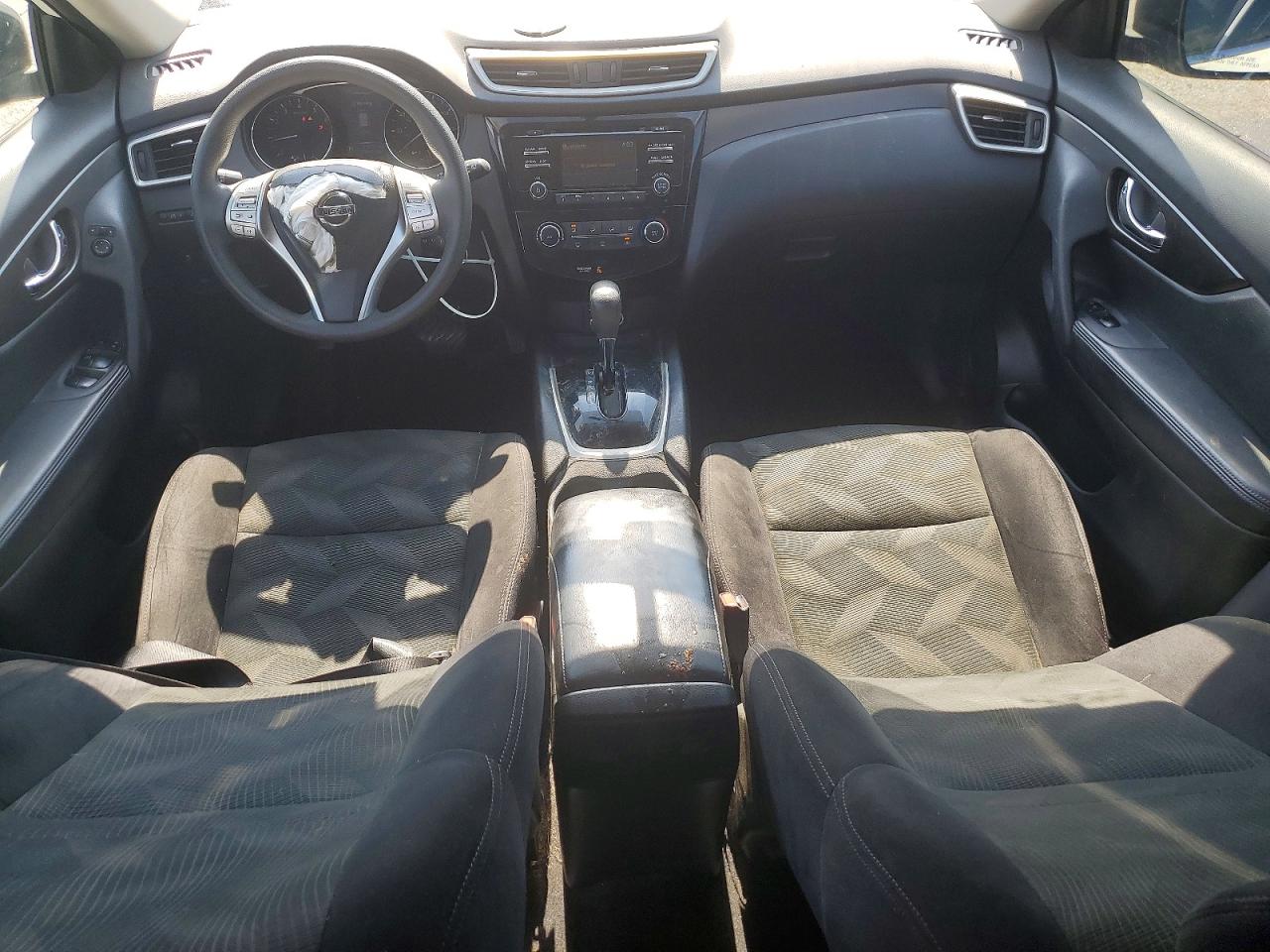 2015 Nissan Rogue S White vin: 5N1AT2ML4FC881851