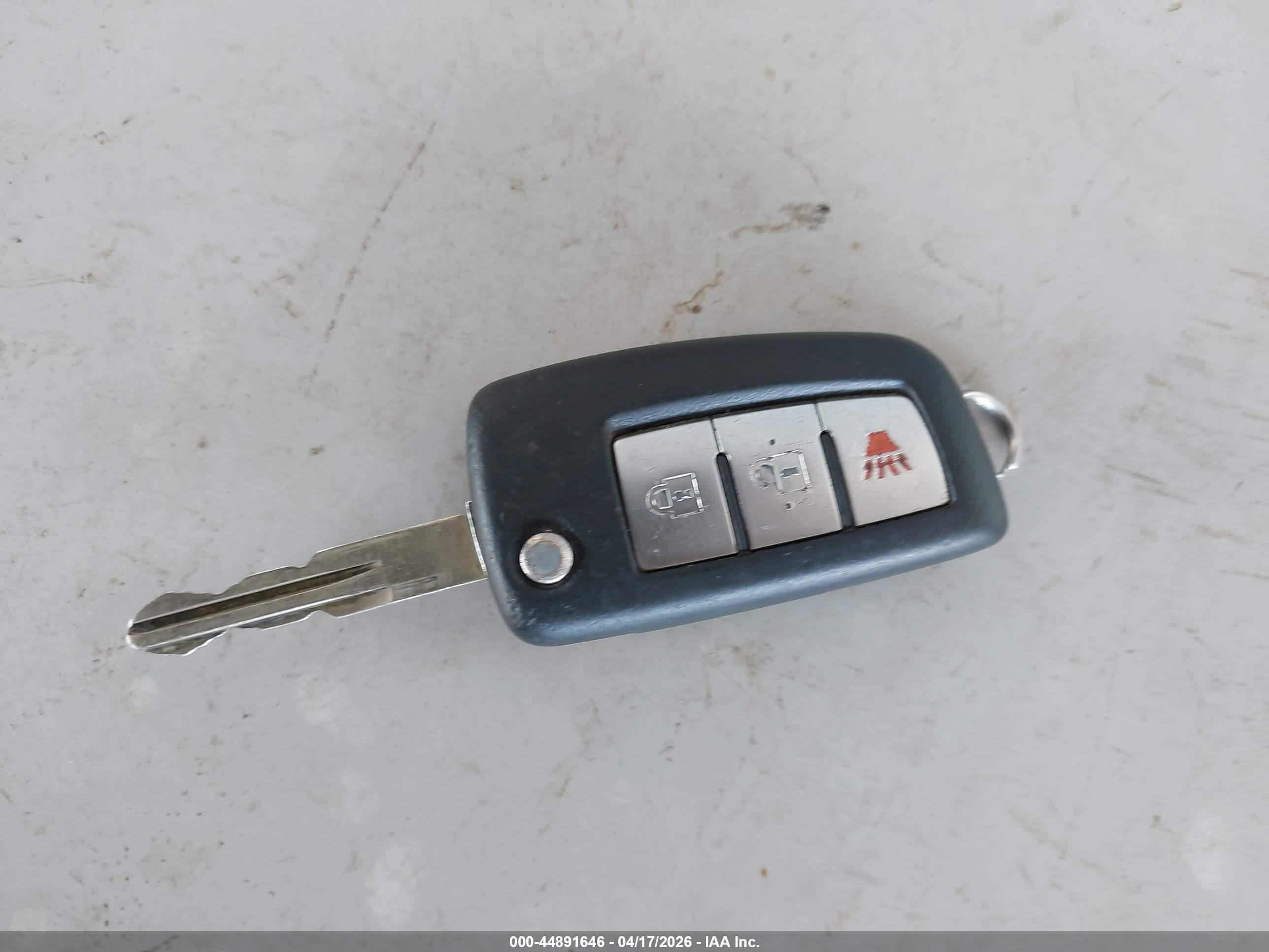2015 Nissan Rogue S Red vin: 5N1AT2ML5FC856618