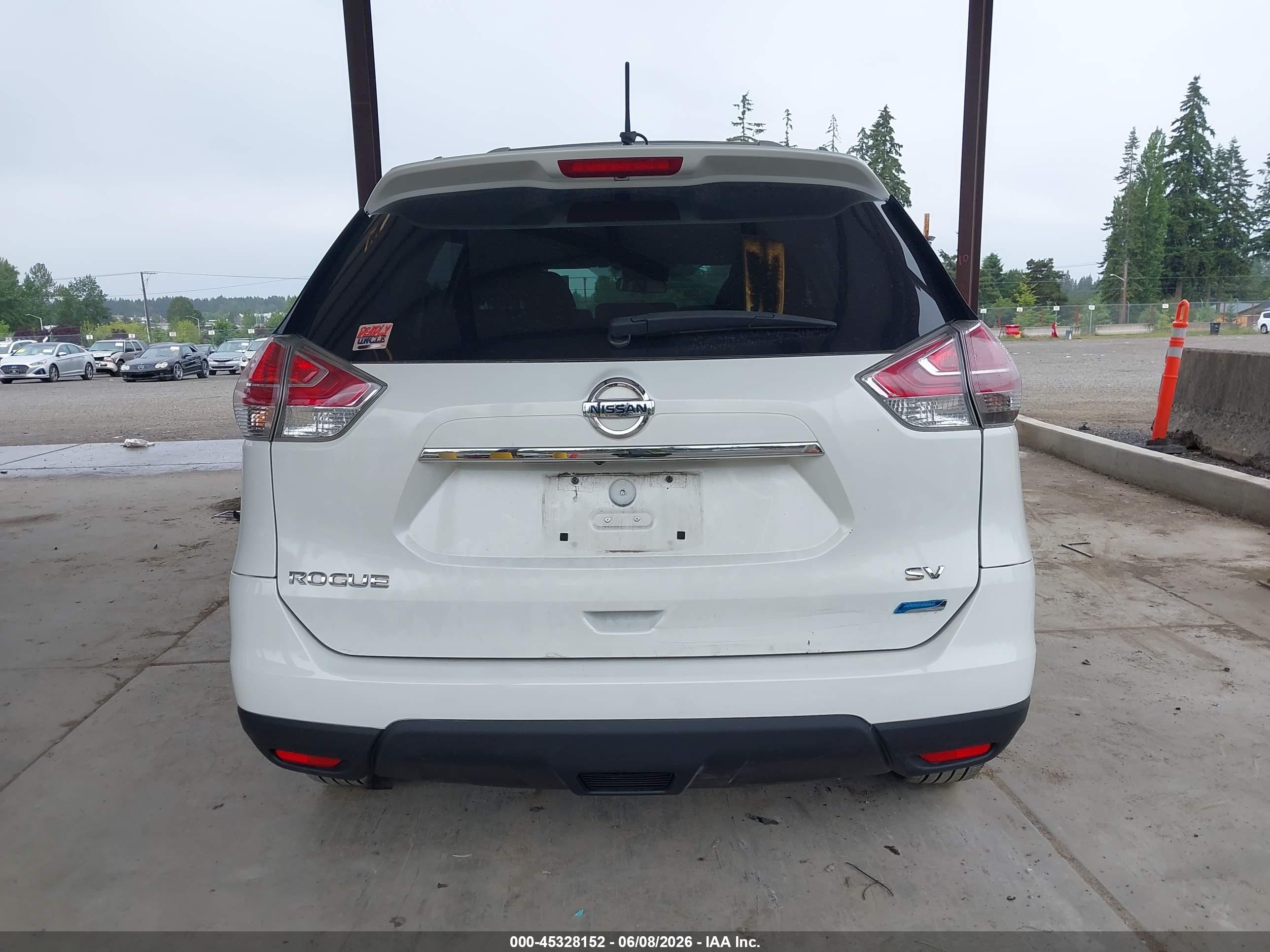 2014 Nissan Rogue Sv White vin: 5N1AT2ML6EC805448