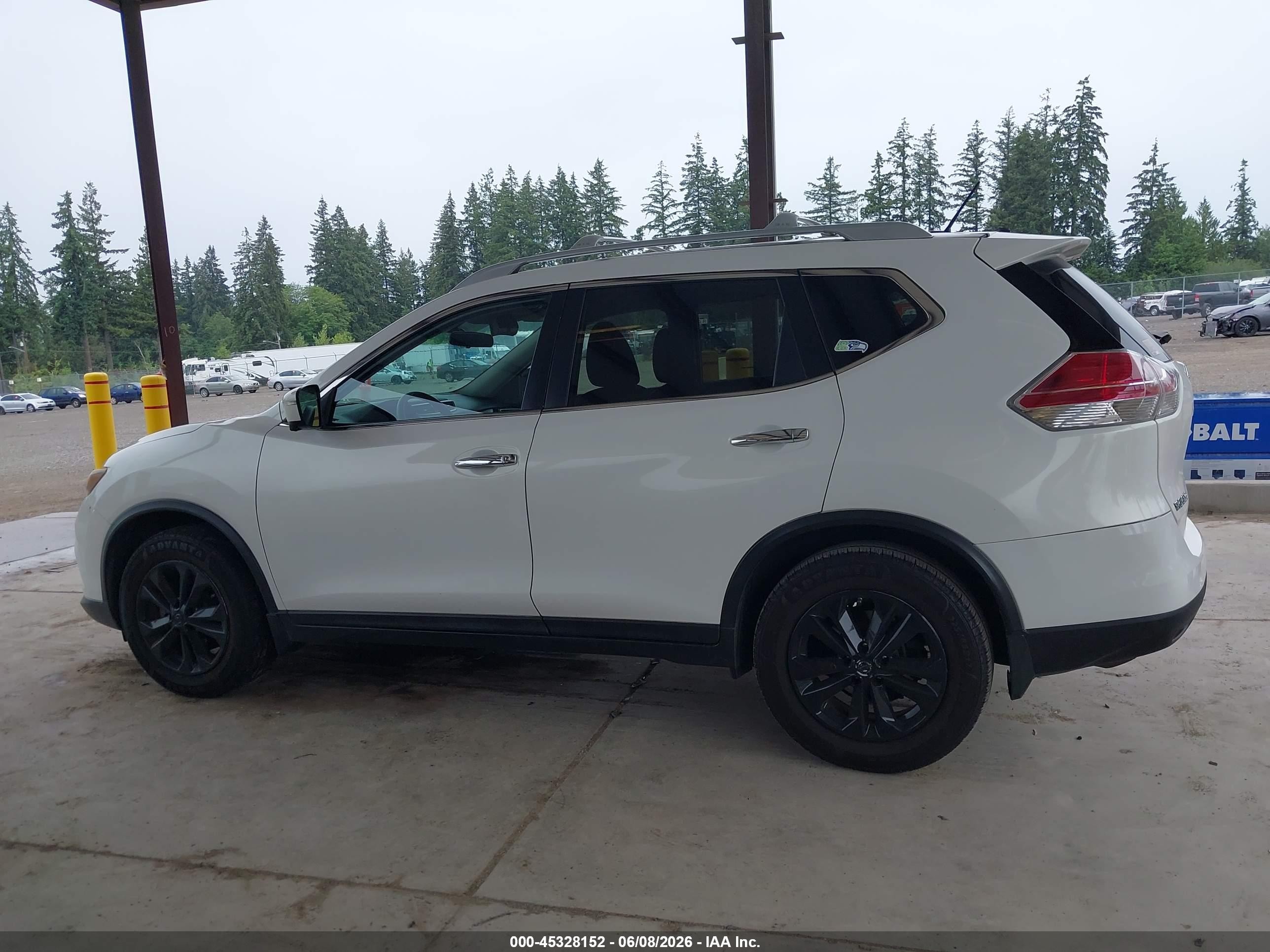 2014 Nissan Rogue Sv White vin: 5N1AT2ML6EC805448