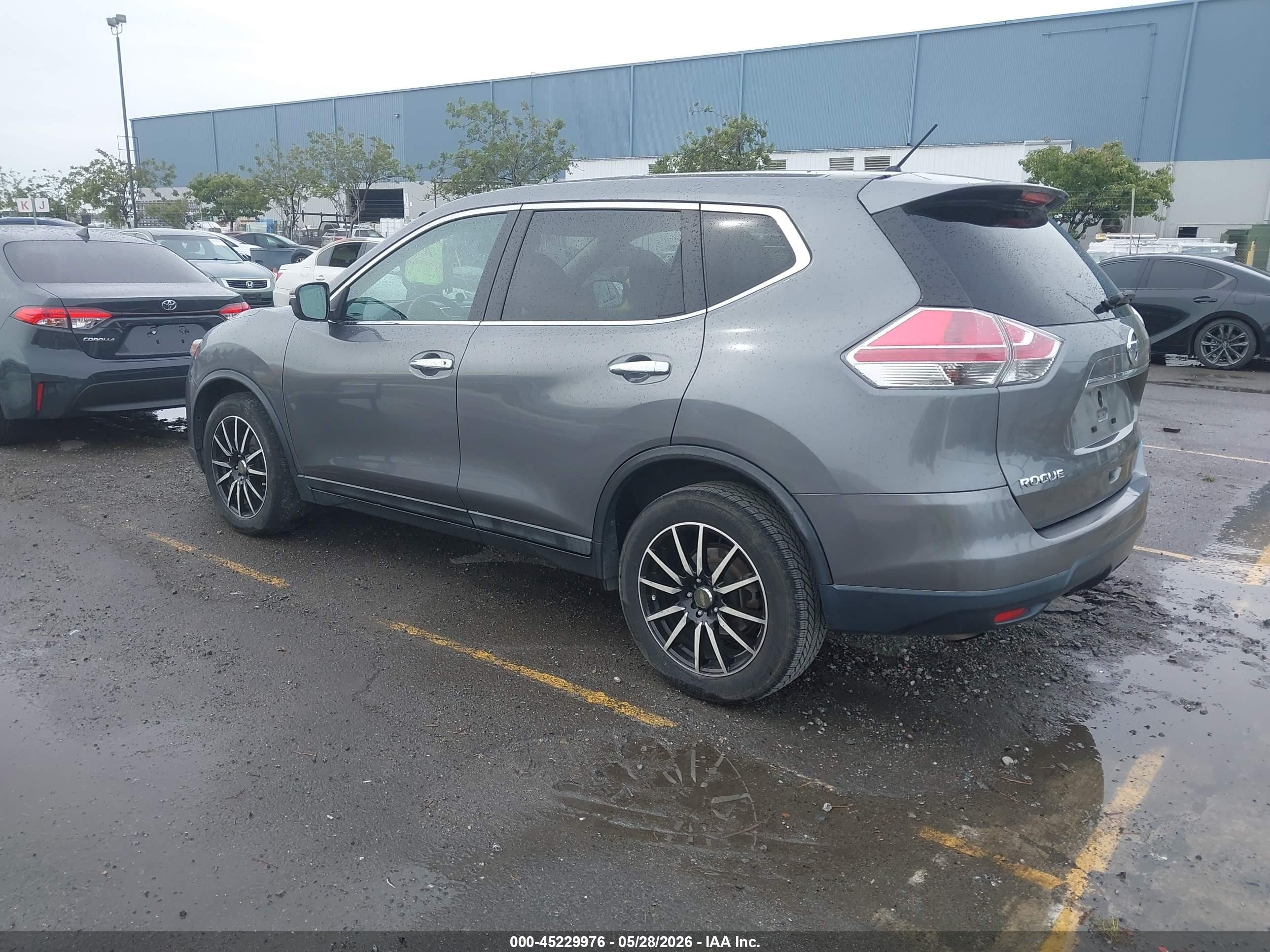 2014 Nissan Rogue S Gray vin: 5N1AT2ML7EC834425