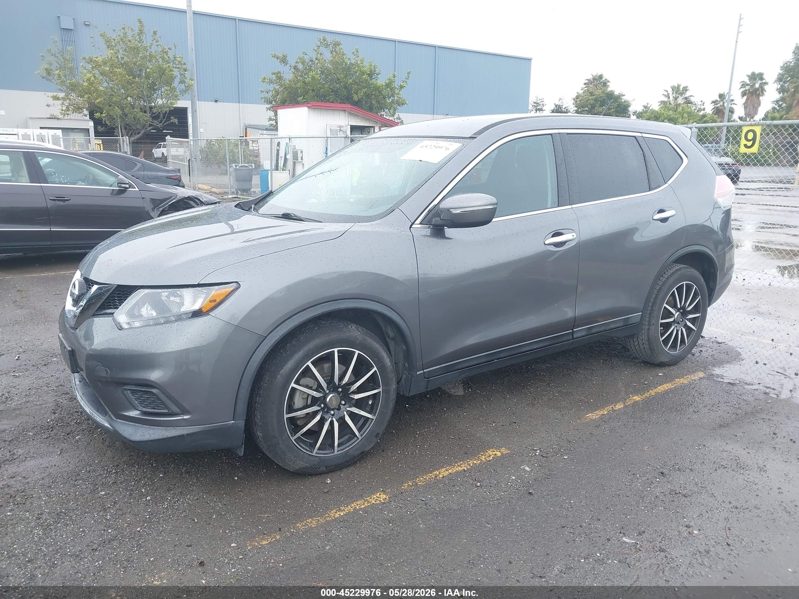 2014 Nissan Rogue S Gray vin: 5N1AT2ML7EC834425