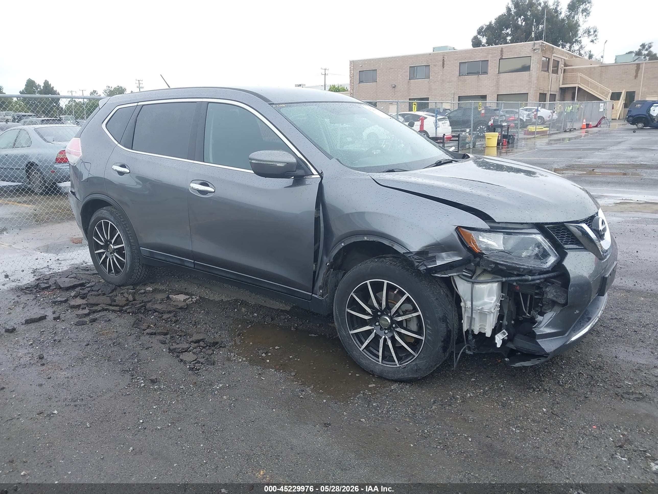 2014 Nissan Rogue S Gray vin: 5N1AT2ML7EC834425