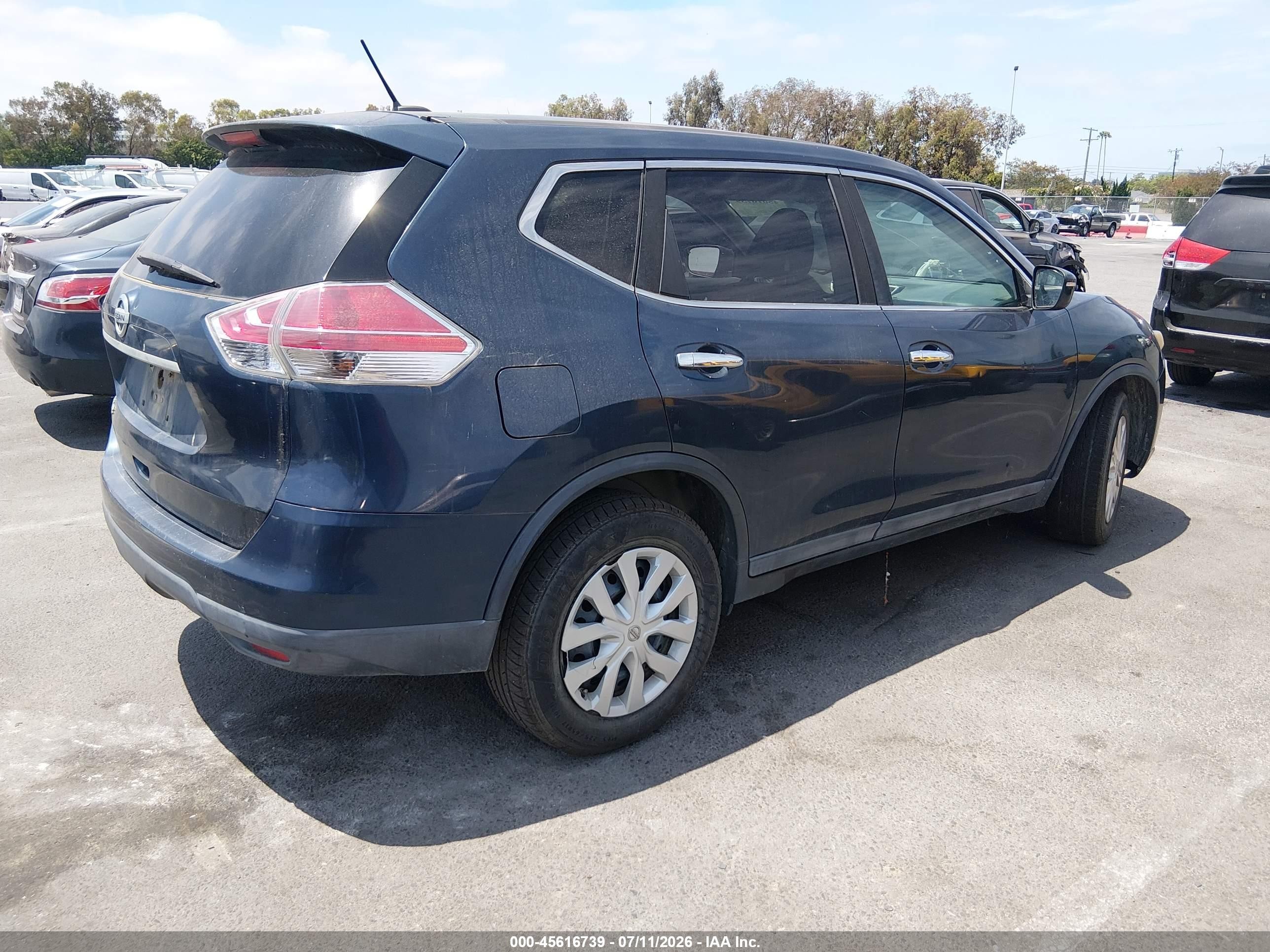 2015 Nissan Rogue S Blue vin: 5N1AT2ML7FC897882
