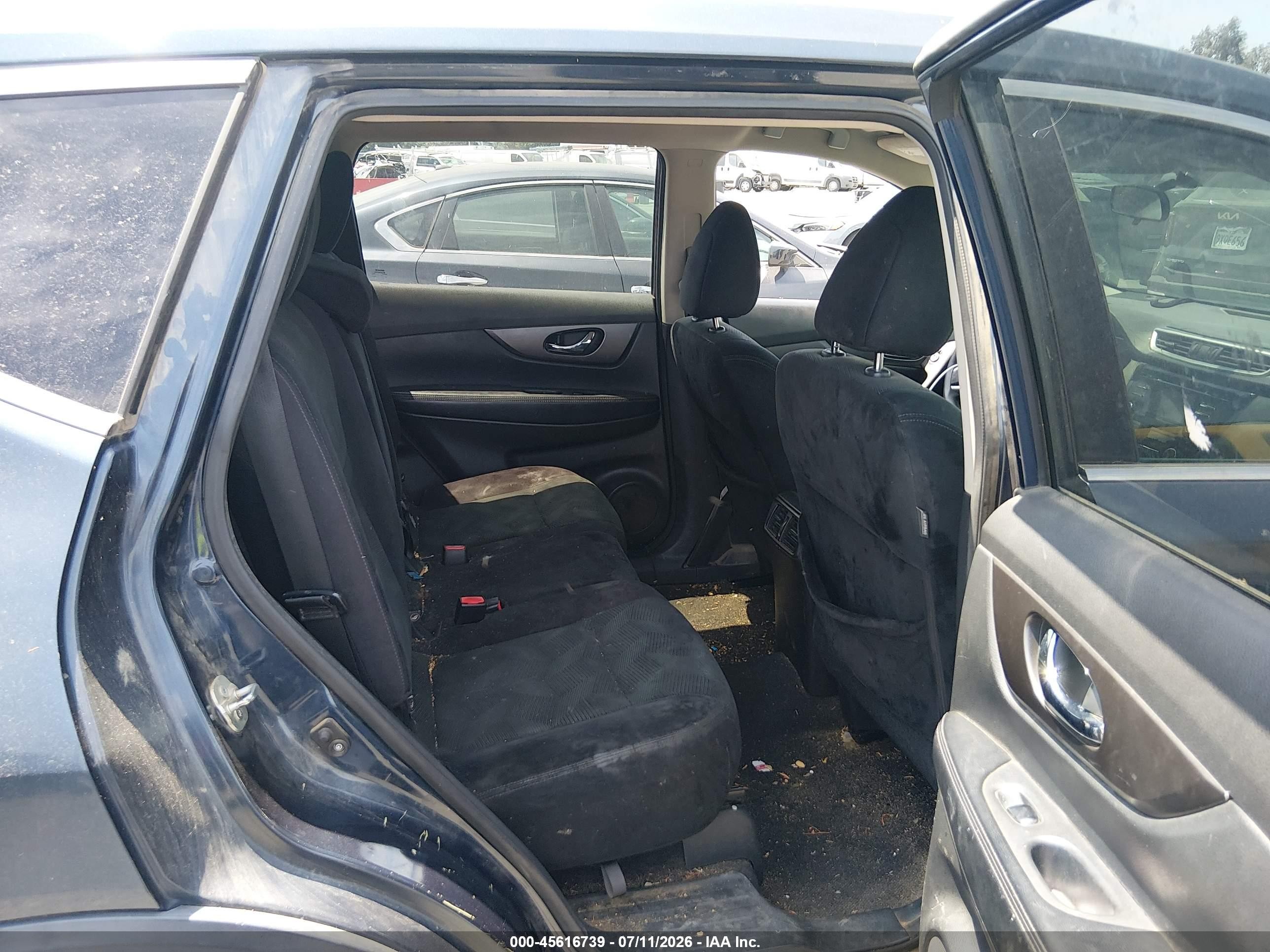 2015 Nissan Rogue S Blue vin: 5N1AT2ML7FC897882