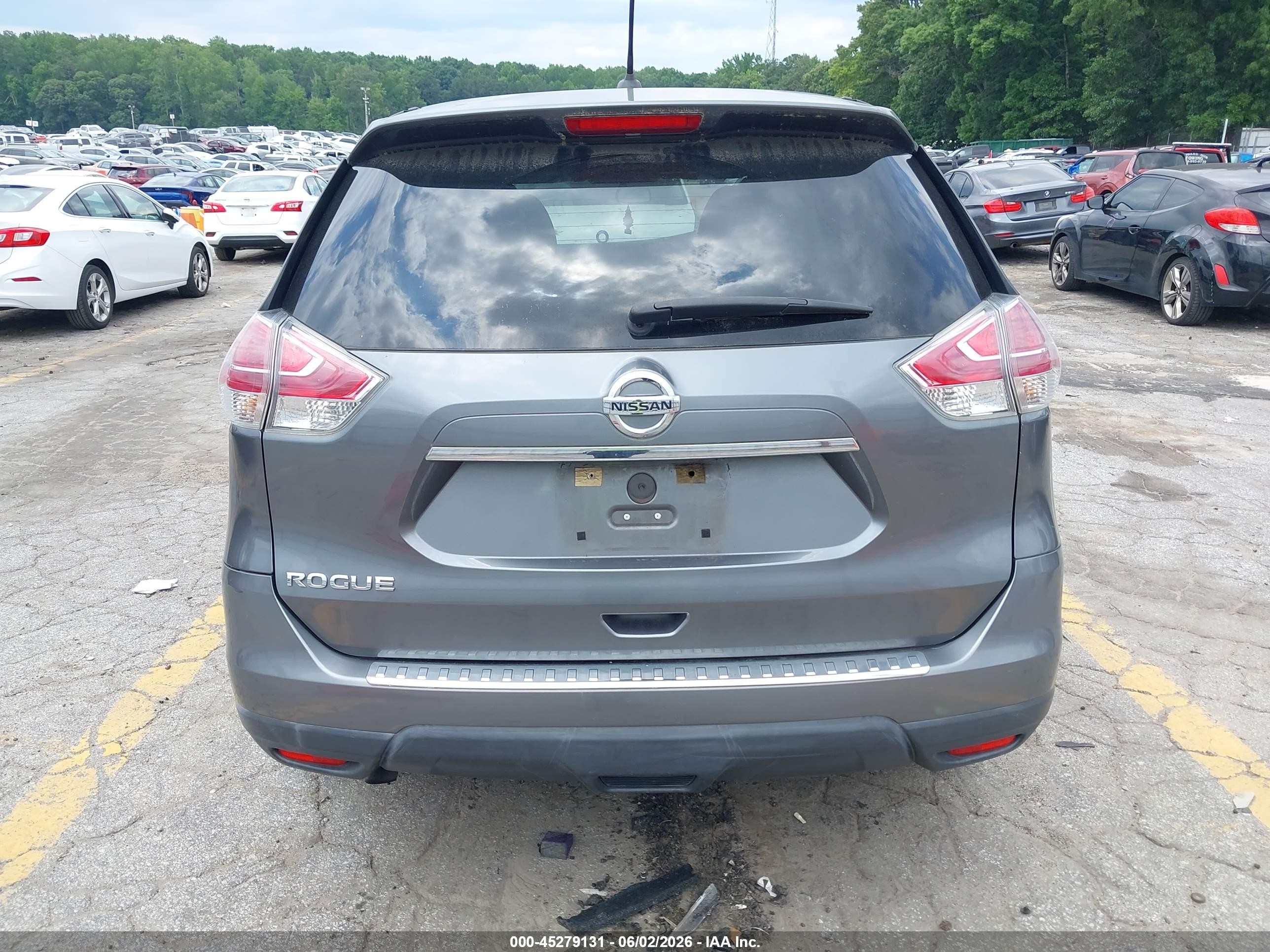2015 Nissan Rogue S Gray vin: 5N1AT2ML8FC838355