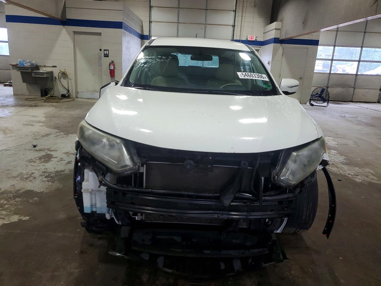 2015 Nissan Rogue S Белый vin: 5N1AT2ML8FC909814