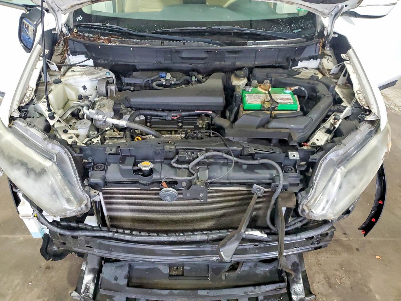 2015 Nissan Rogue S Белый vin: 5N1AT2ML8FC909814
