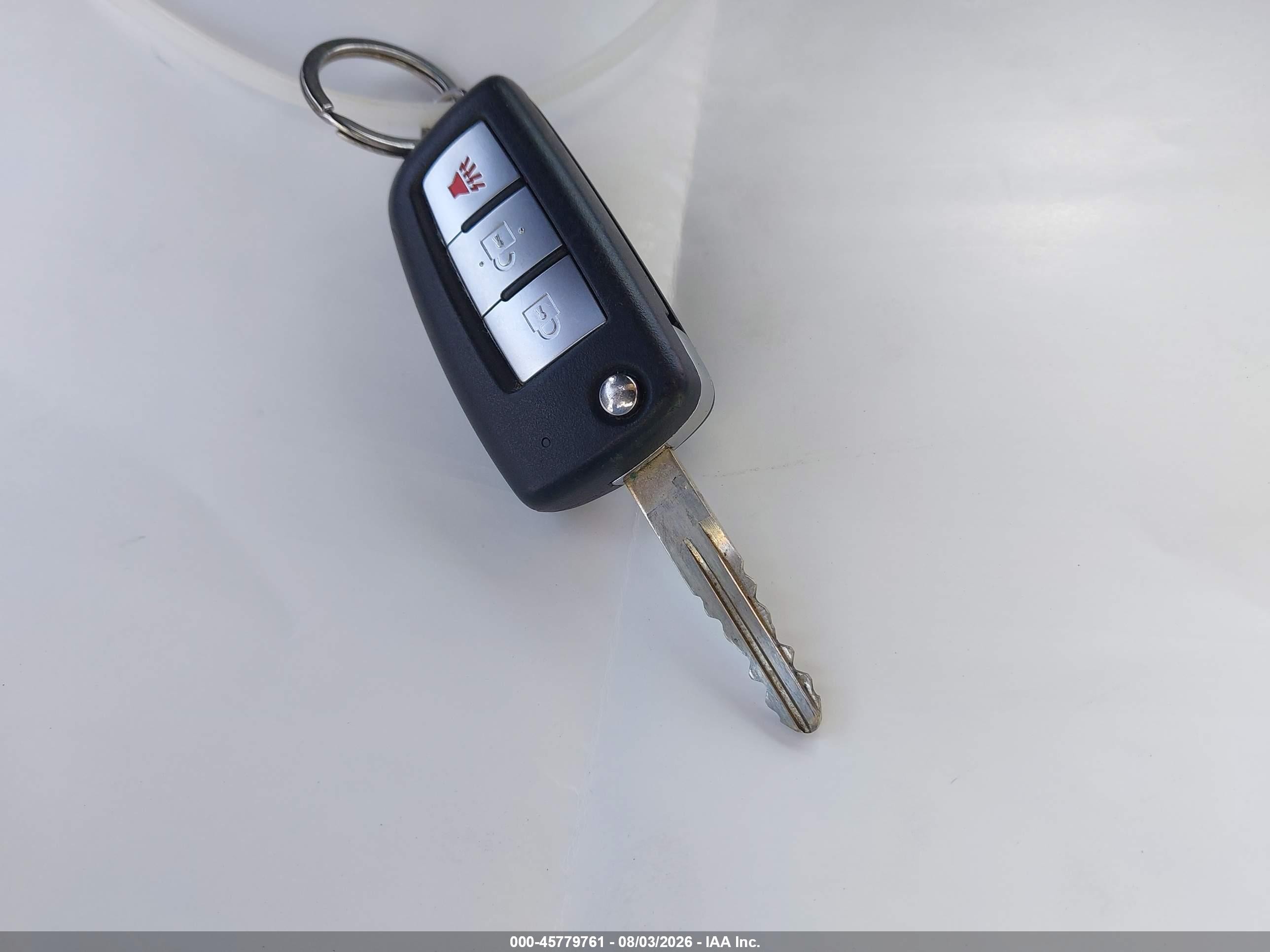 2014 Nissan Rogue S Silver vin: 5N1AT2ML9EC792176