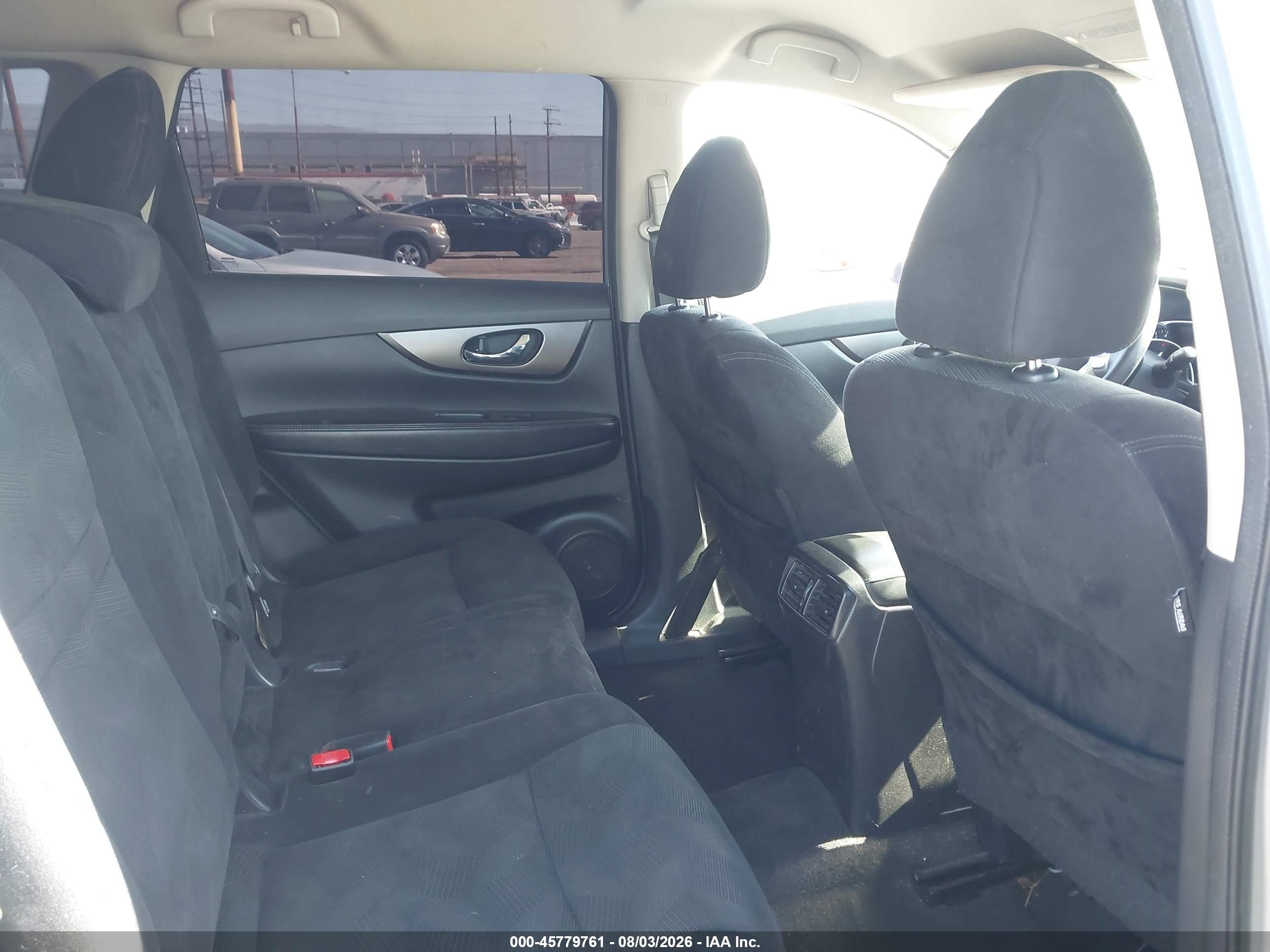 2014 Nissan Rogue S Silver vin: 5N1AT2ML9EC792176