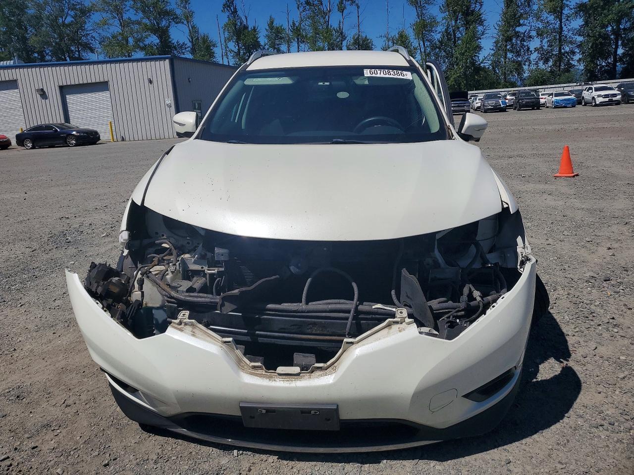 2015 Nissan Rogue Sv White vin: 5N1AT2ML9FC888925