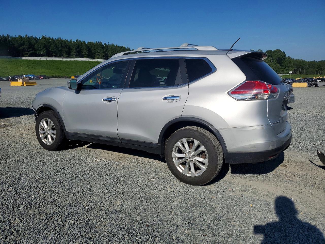2015 Nissan Rogue Sv Серебряный vin: 5N1AT2MLXFC819161