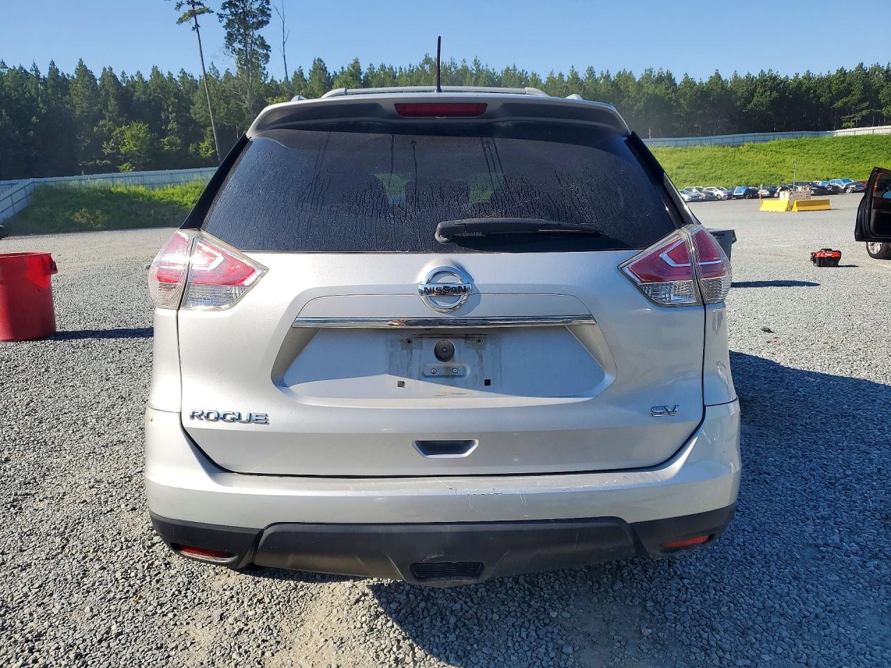 2015 Nissan Rogue Sv Серебряный vin: 5N1AT2MLXFC819161