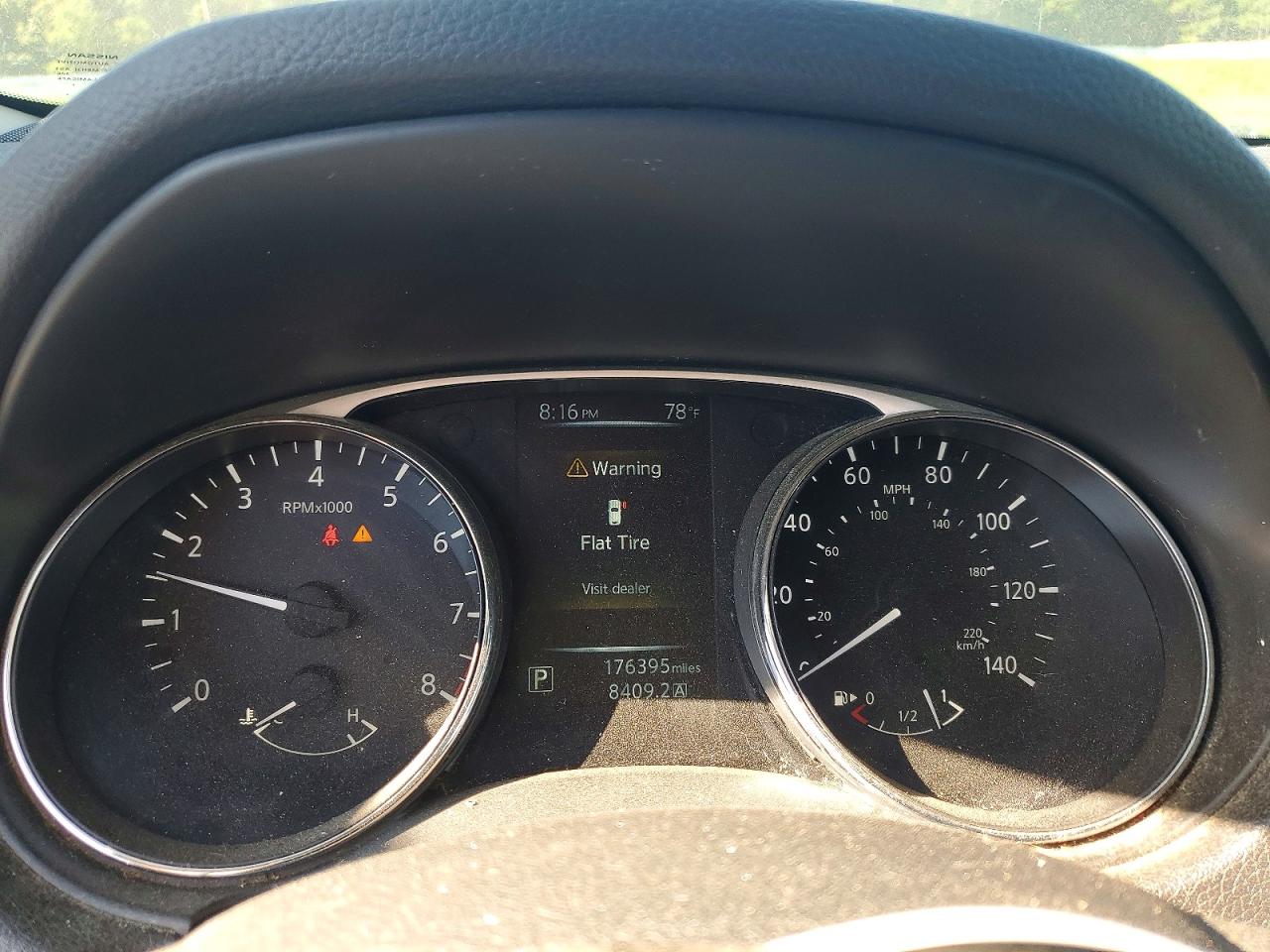 2015 Nissan Rogue Sv Серебряный vin: 5N1AT2MLXFC819161