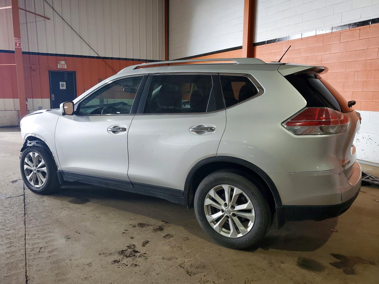 2014 Nissan Rogue S Серебряный vin: 5N1AT2MM3EC764673
