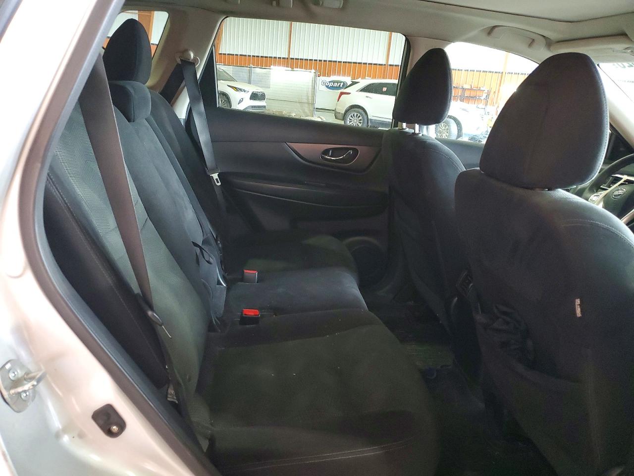 2014 Nissan Rogue S Серебряный vin: 5N1AT2MM3EC764673