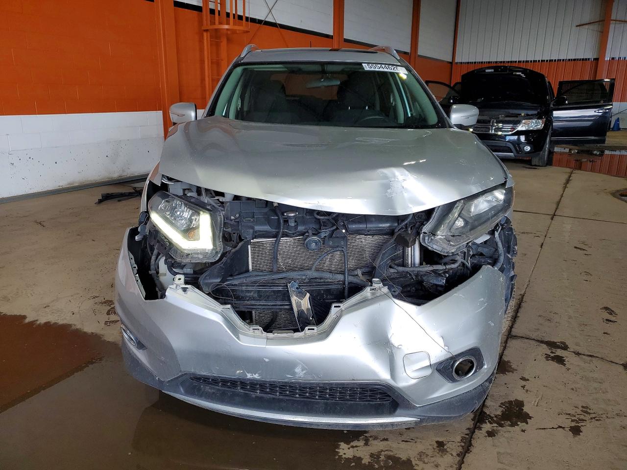 2014 Nissan Rogue S Серебряный vin: 5N1AT2MM3EC764673