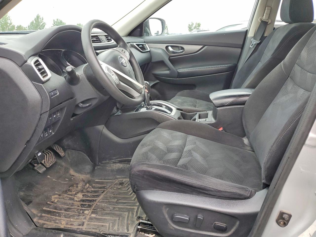2014 Nissan Rogue S Серебряный vin: 5N1AT2MM3EC764673