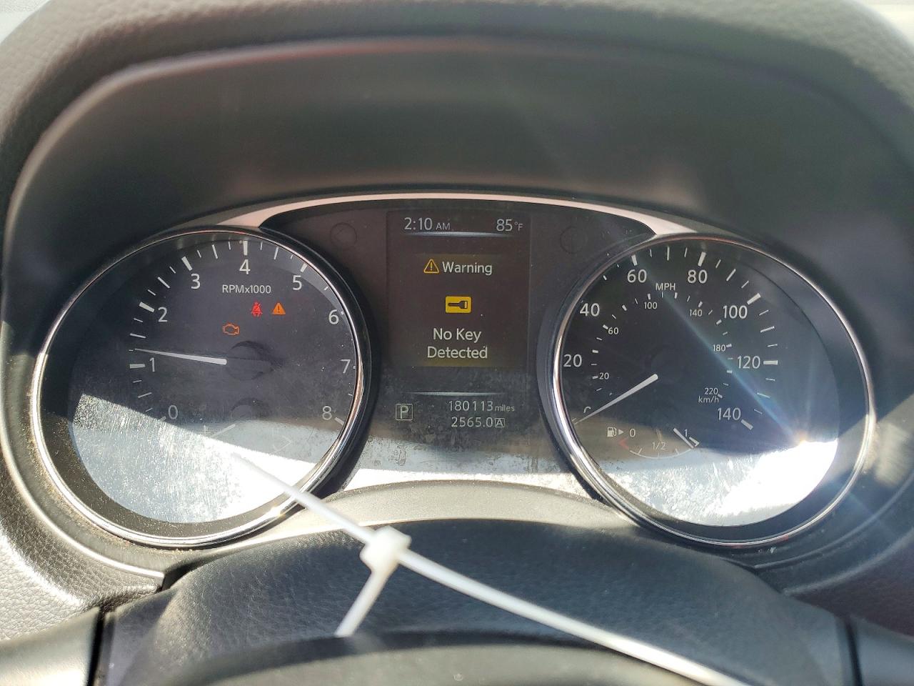 2014 Nissan Rogue Sv Silver vin: 5N1AT2MT0EC753170