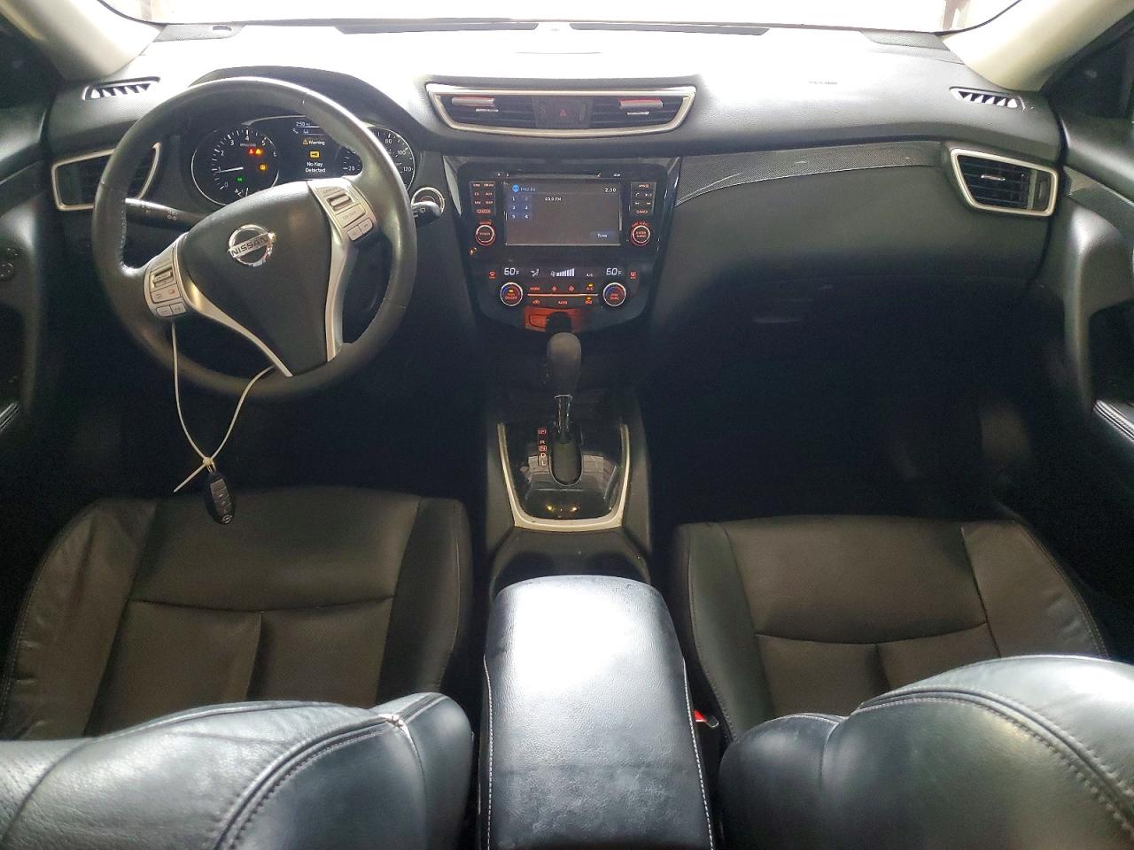 2014 Nissan Rogue S Red vin: 5N1AT2MT0EC823640