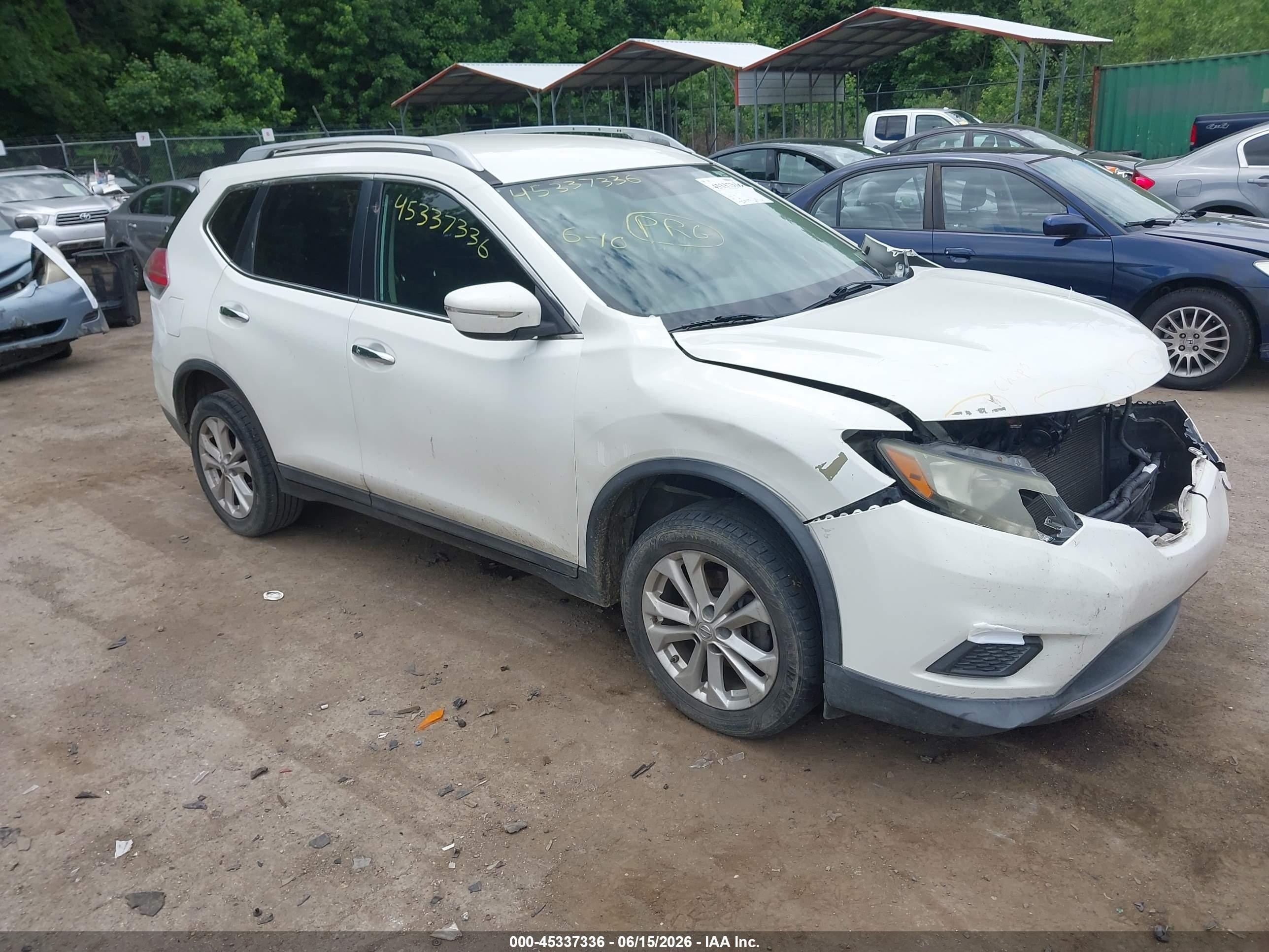 2014 Nissan Rogue S/sl/sv White vin: 5N1AT2MT0EC864768