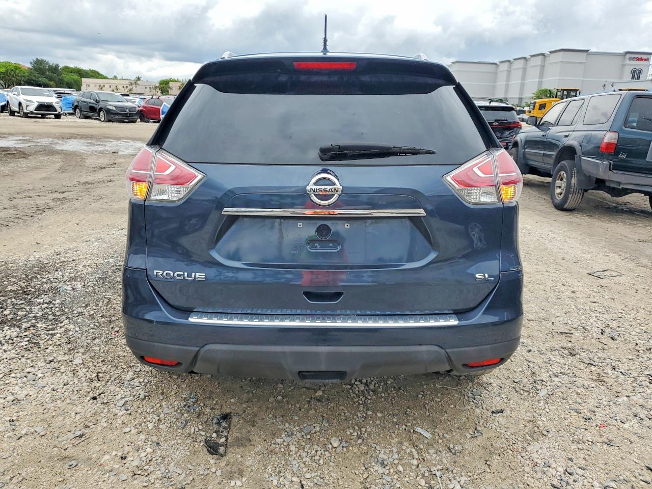 2015 Nissan Rogue Gray vin: 5N1AT2MT0FC755910