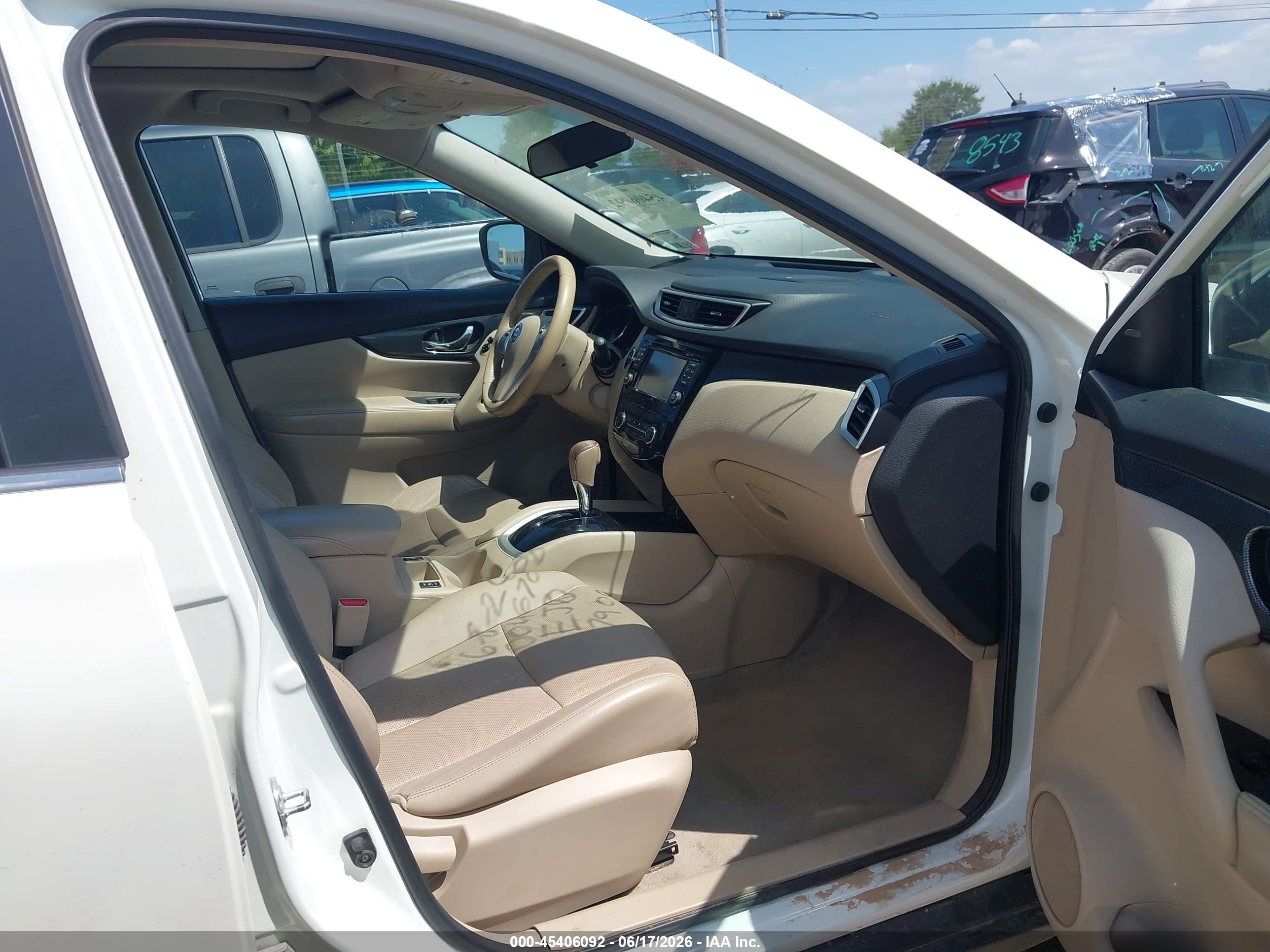 2015 Nissan Rogue S/sl/sv White vin: 5N1AT2MT0FC790057