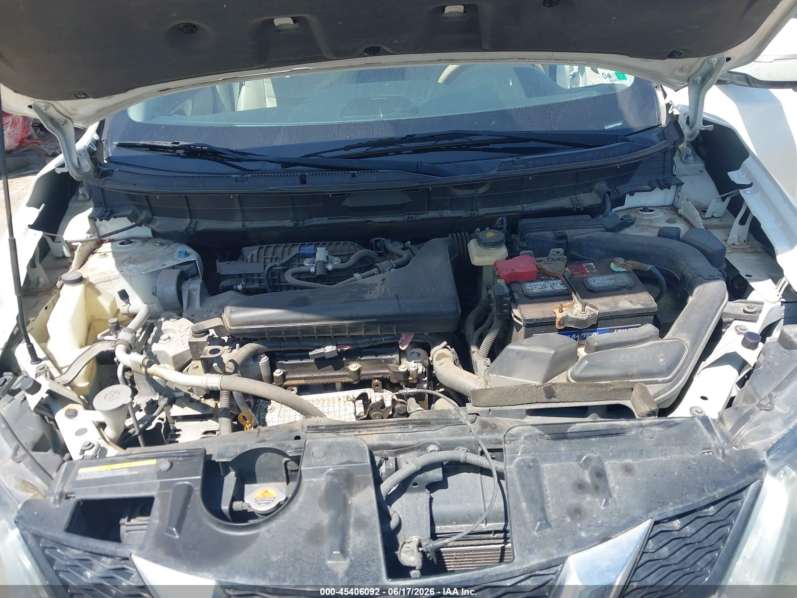 2015 Nissan Rogue S/sl/sv White vin: 5N1AT2MT0FC790057