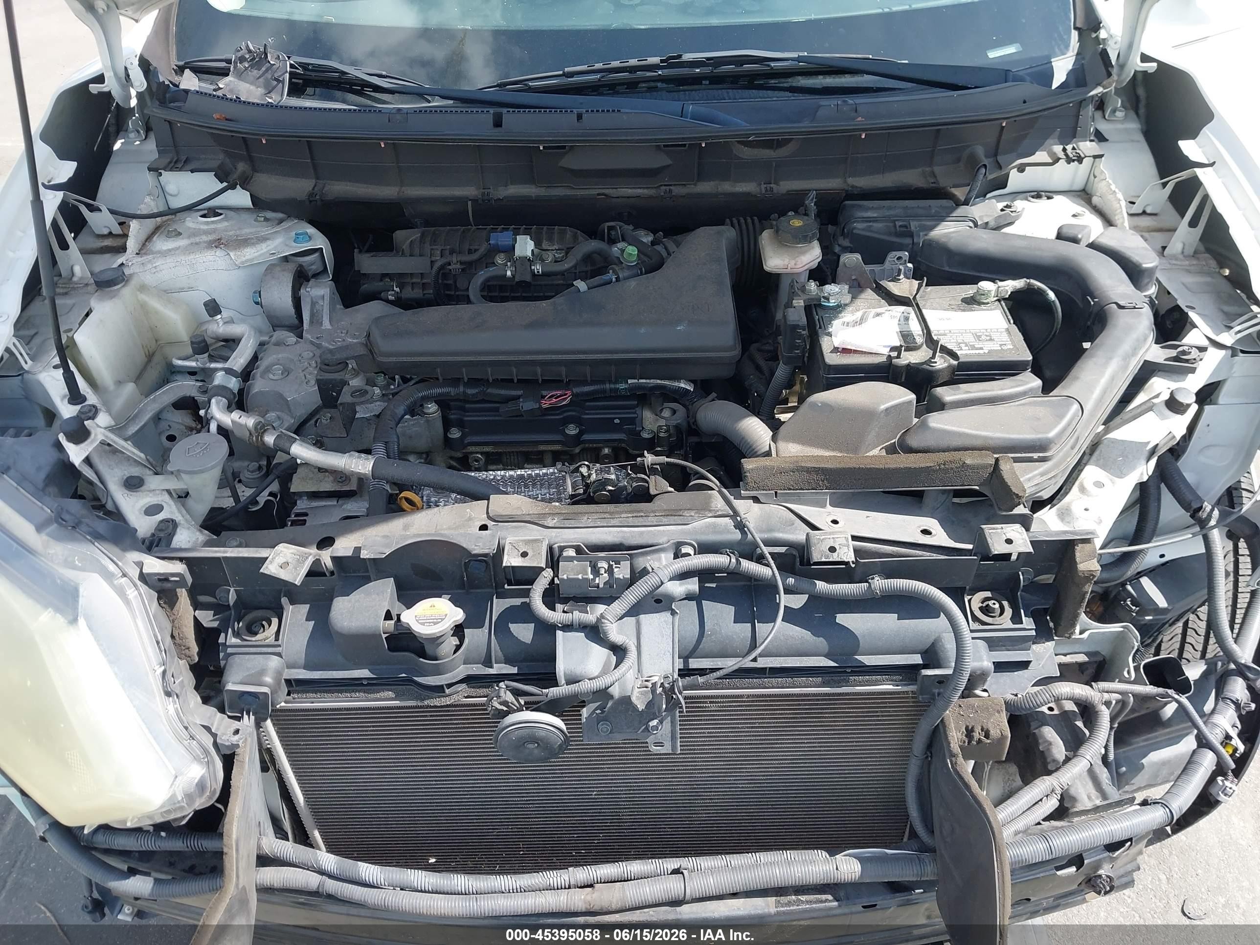 2015 Nissan Rogue S White vin: 5N1AT2MT0FC839791