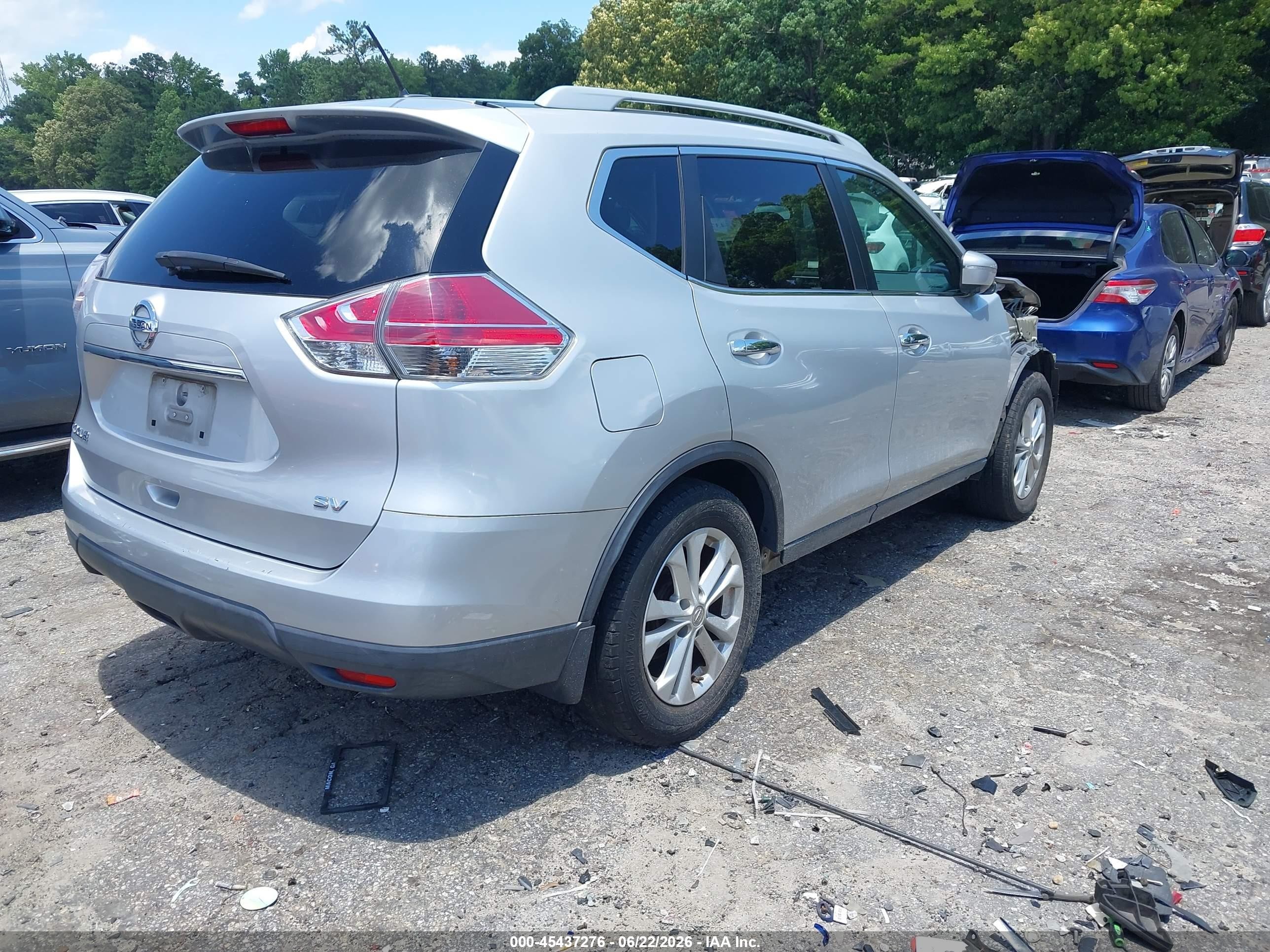 2015 Nissan Rogue Sv Серебряный vin: 5N1AT2MT0FC899439