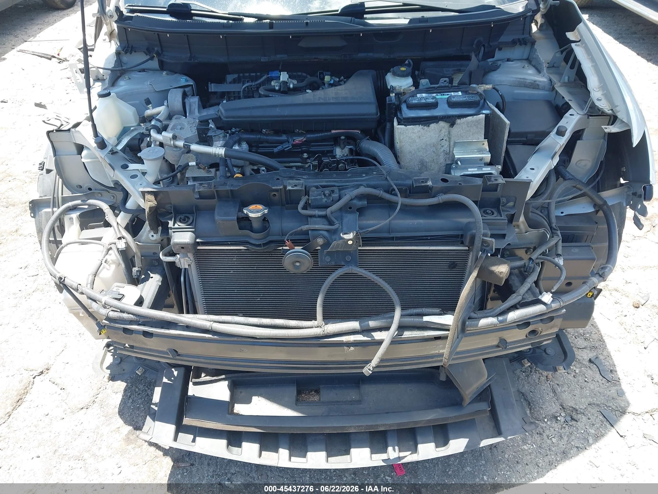2015 Nissan Rogue Sv Серебряный vin: 5N1AT2MT0FC899439