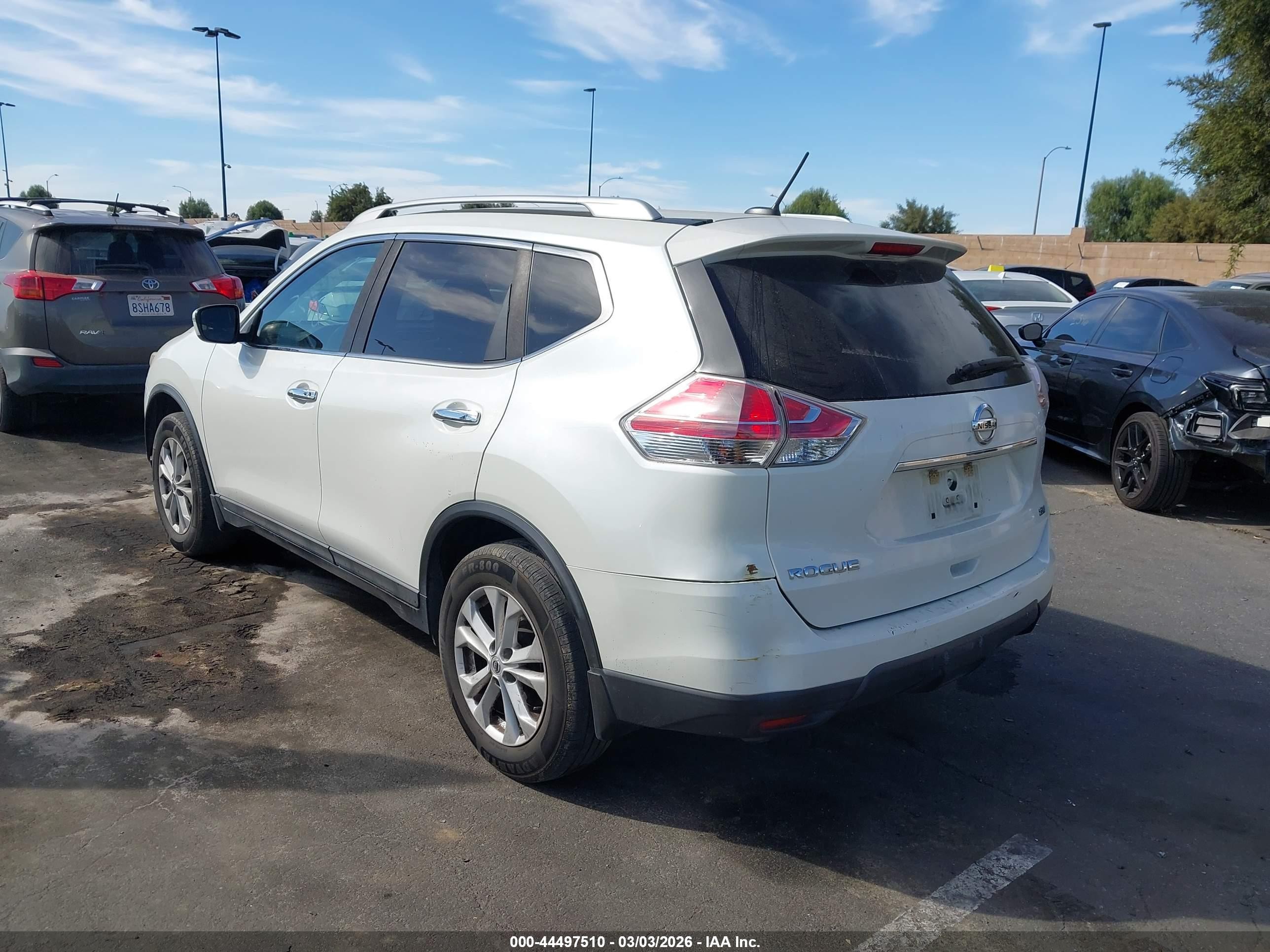 2016 Nissan Rogue Sv White vin: 5N1AT2MT0GC862974