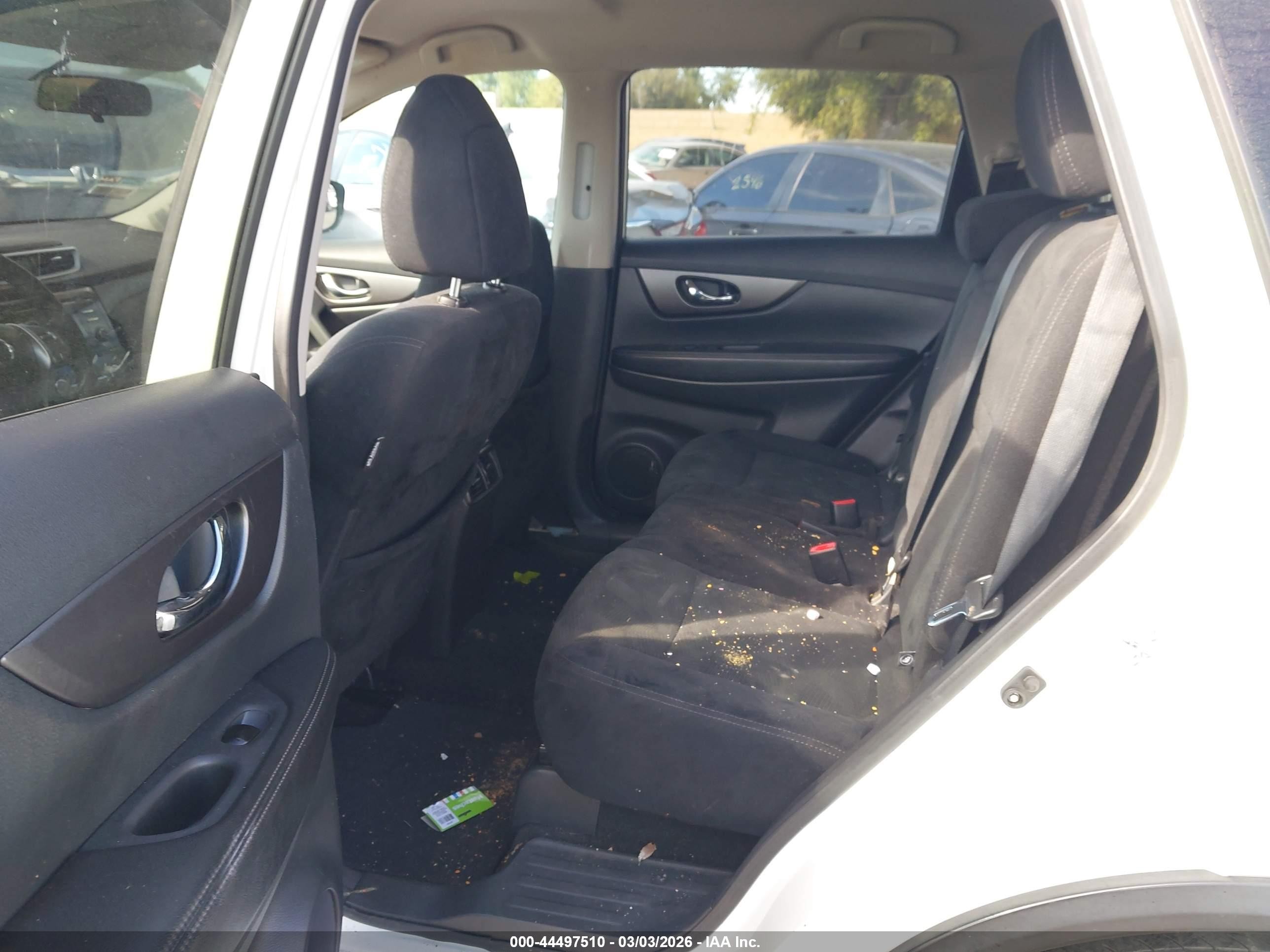2016 Nissan Rogue Sv White vin: 5N1AT2MT0GC862974
