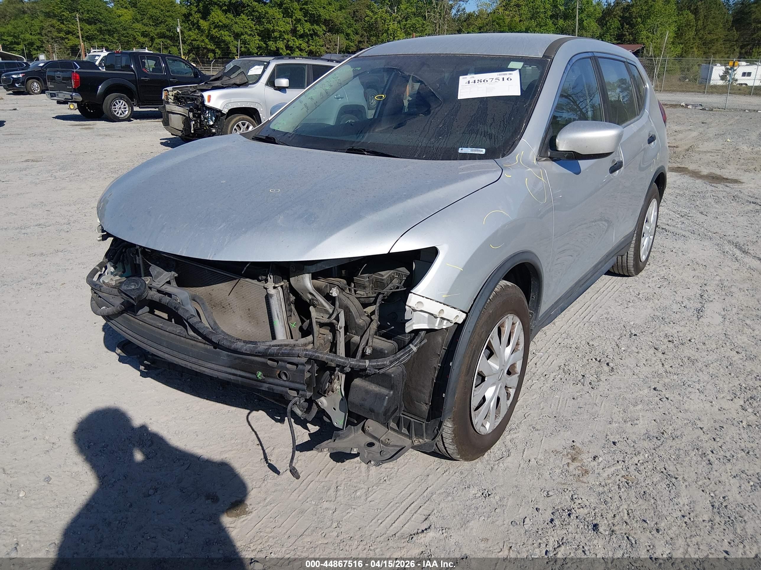 2017 Nissan Rogue S Silver vin: 5N1AT2MT0HC775576