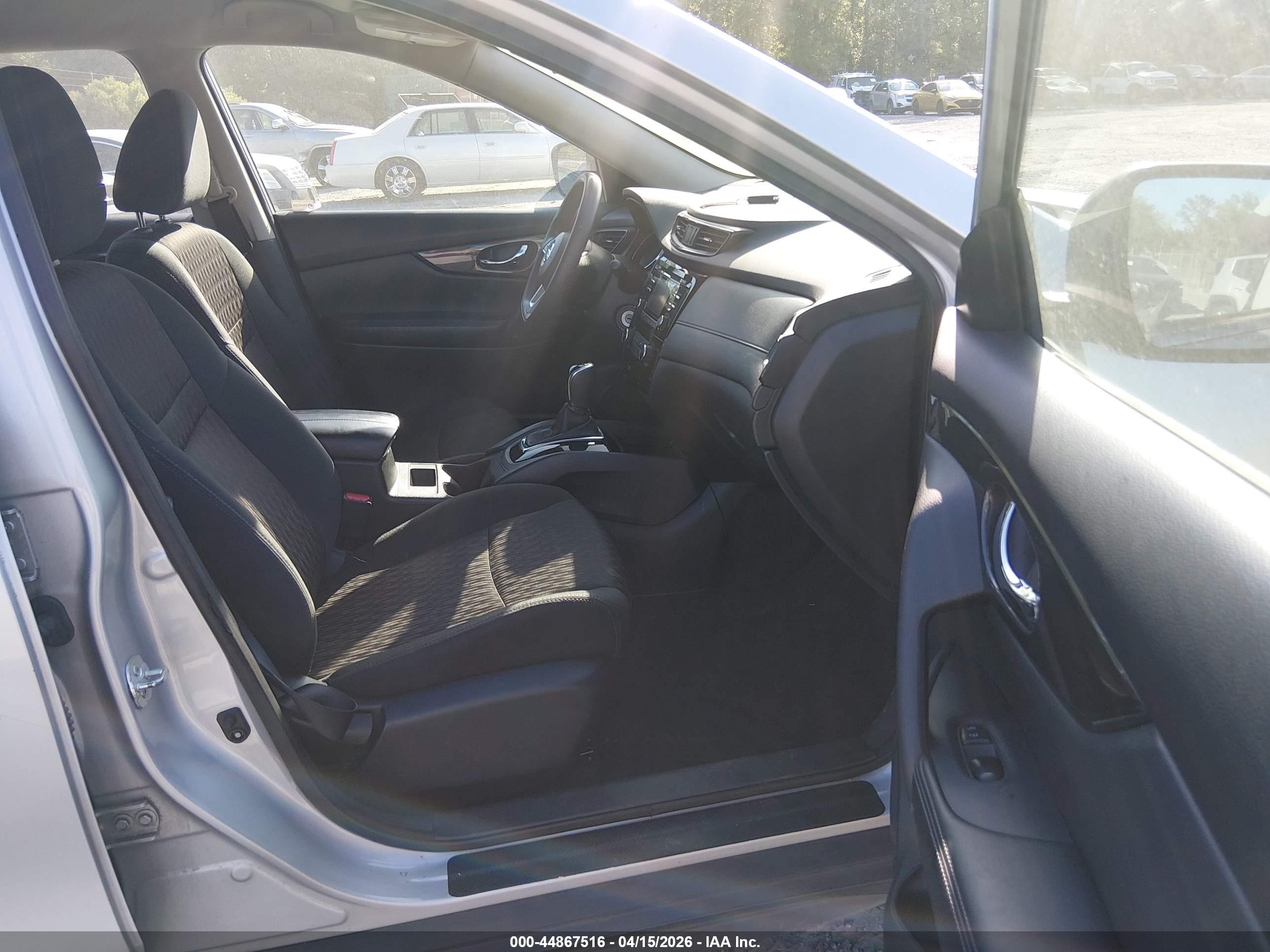 2017 Nissan Rogue S Silver vin: 5N1AT2MT0HC775576