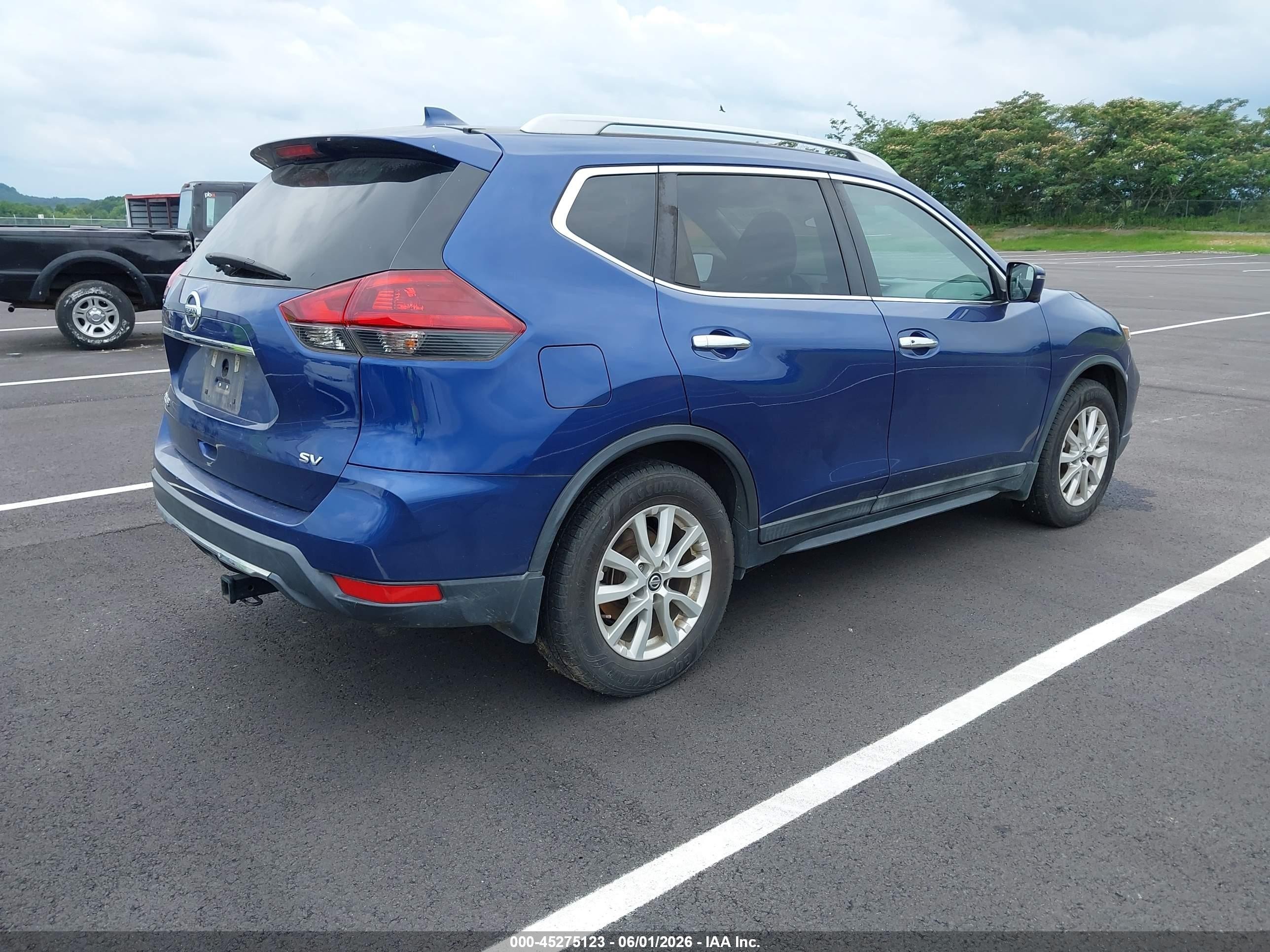 2018 Nissan Rogue Sv Blue vin: 5N1AT2MT0JC730322