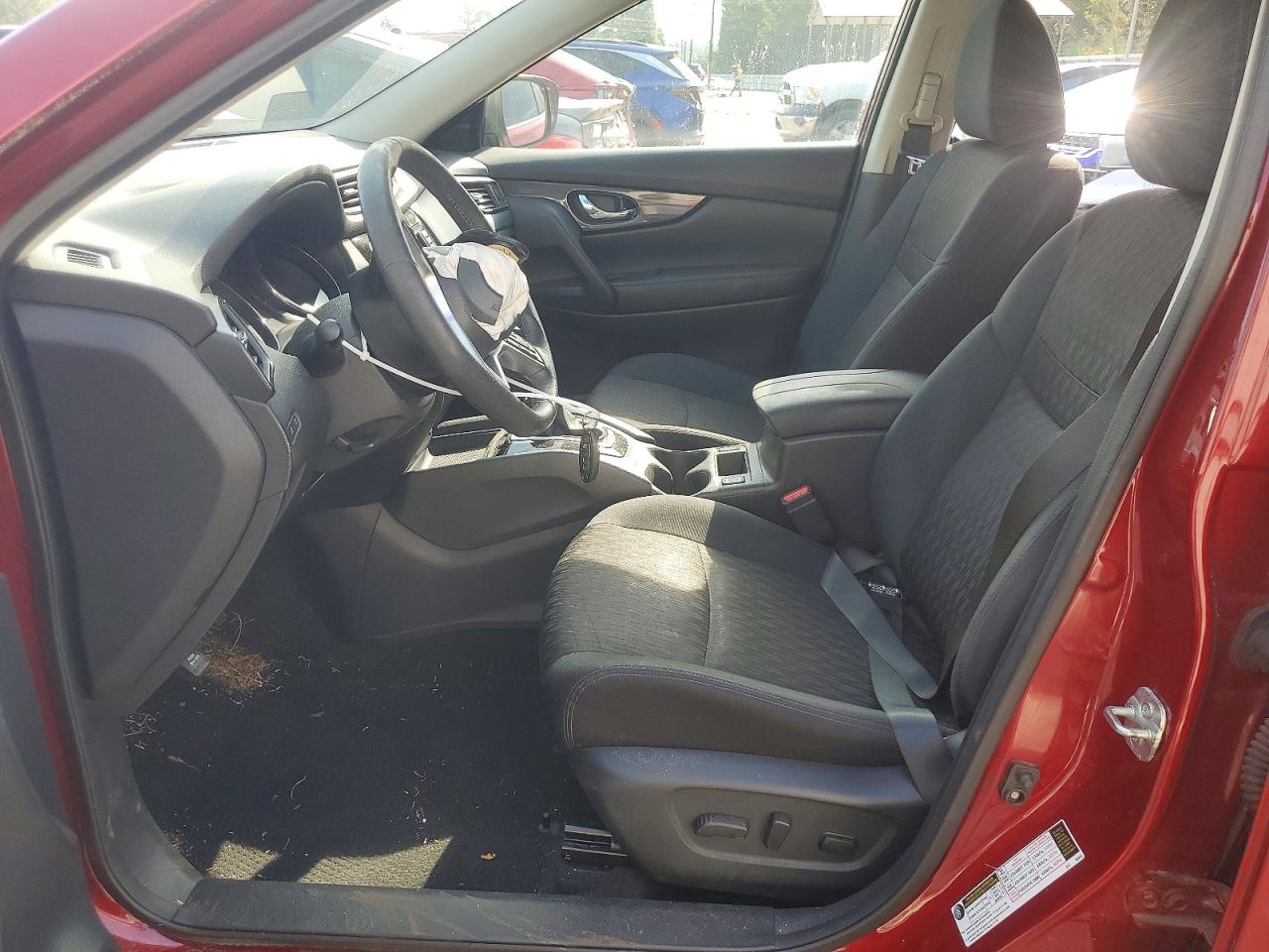 2018 Nissan Rogue S Red vin: 5N1AT2MT0JC842148