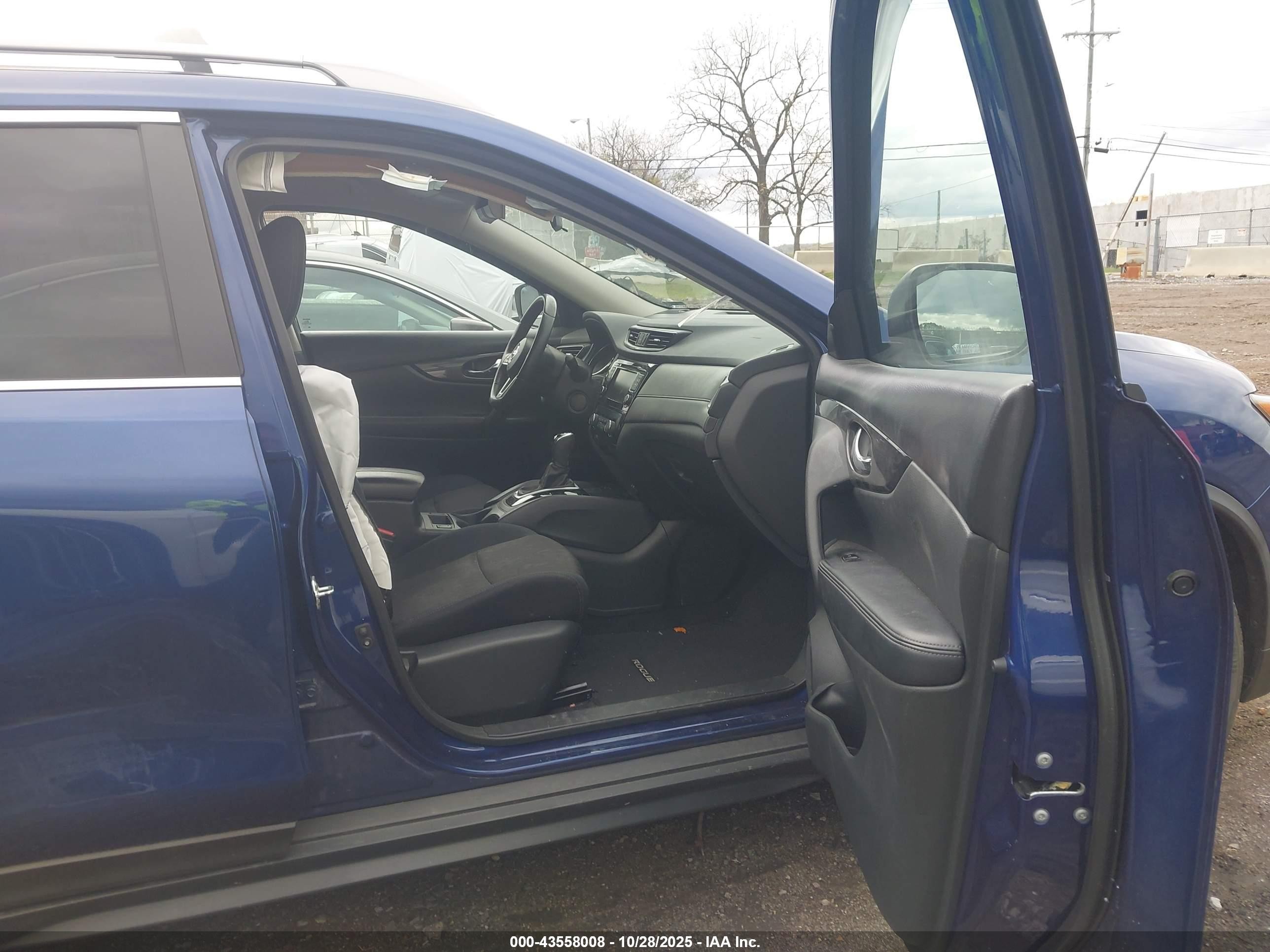 Price & History 2019 Nissan Rogue Sv 2.5l I-4 Dohc, Vvt, 170hp vin