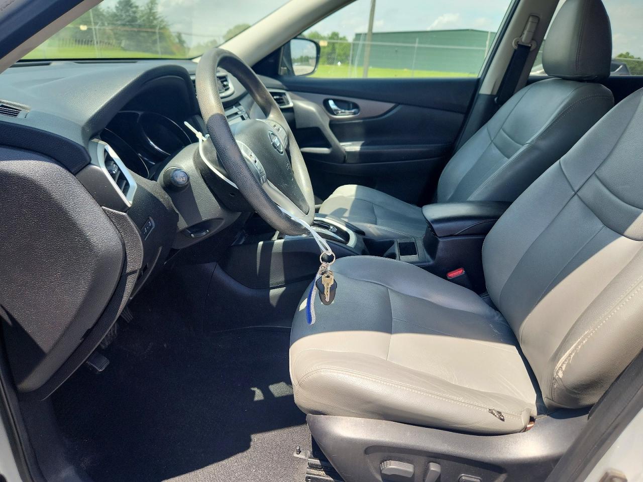 2014 Nissan Rogue Sv Silver vin: 5N1AT2MT1EC768499