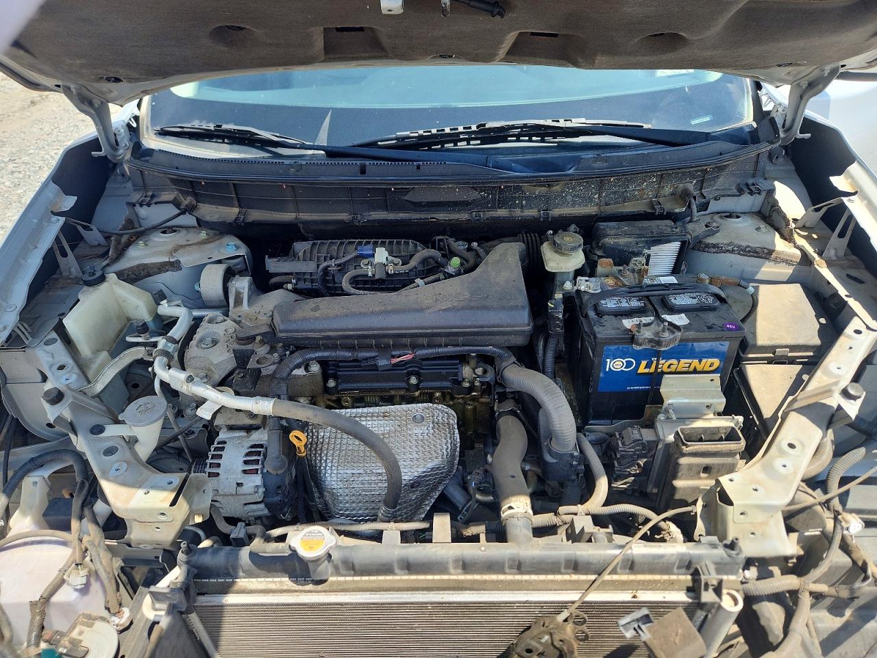 2014 Nissan Rogue Sv Silver vin: 5N1AT2MT1EC768499