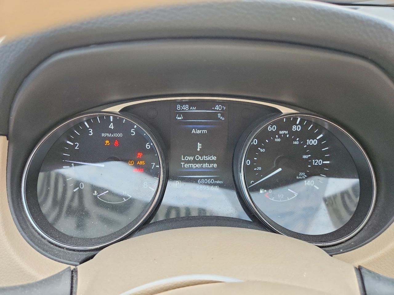 2014 Nissan Rogue S Белый vin: 5N1AT2MT1EC784508