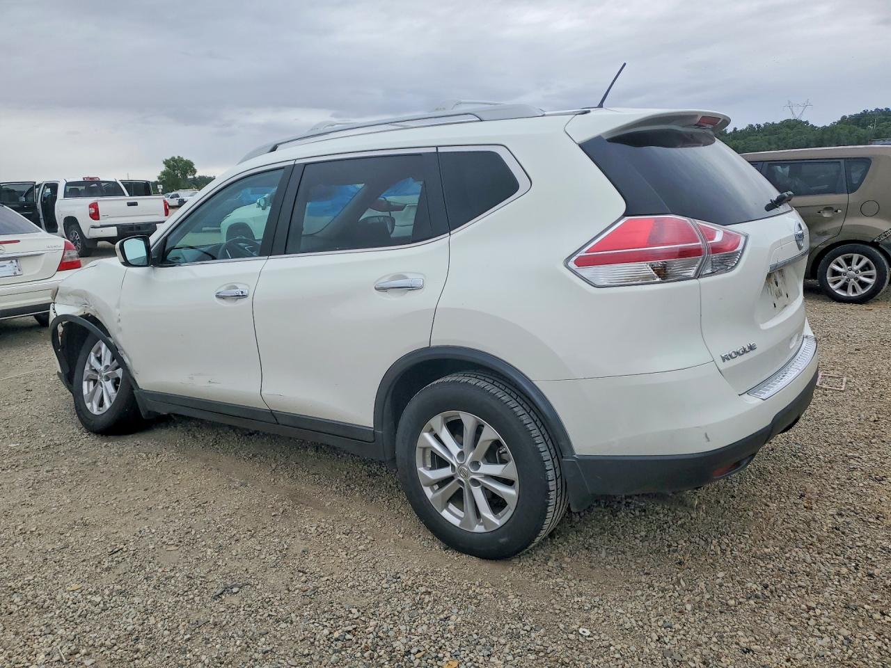 2014 Nissan Rogue Sv White vin: 5N1AT2MT1EC799896