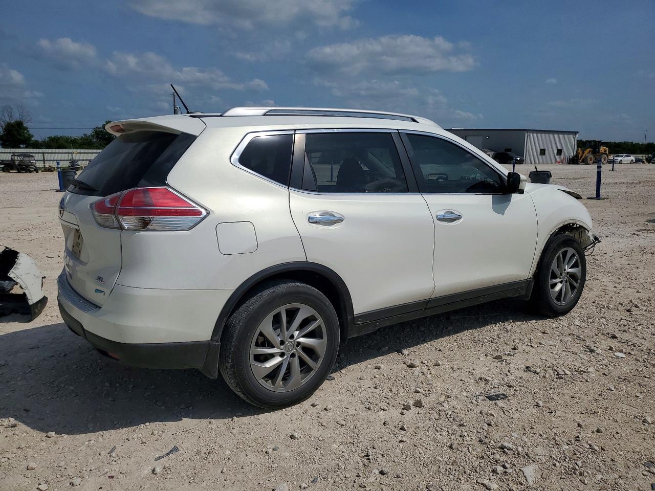 2014 Nissan Rogue S White vin: 5N1AT2MT1EC813232