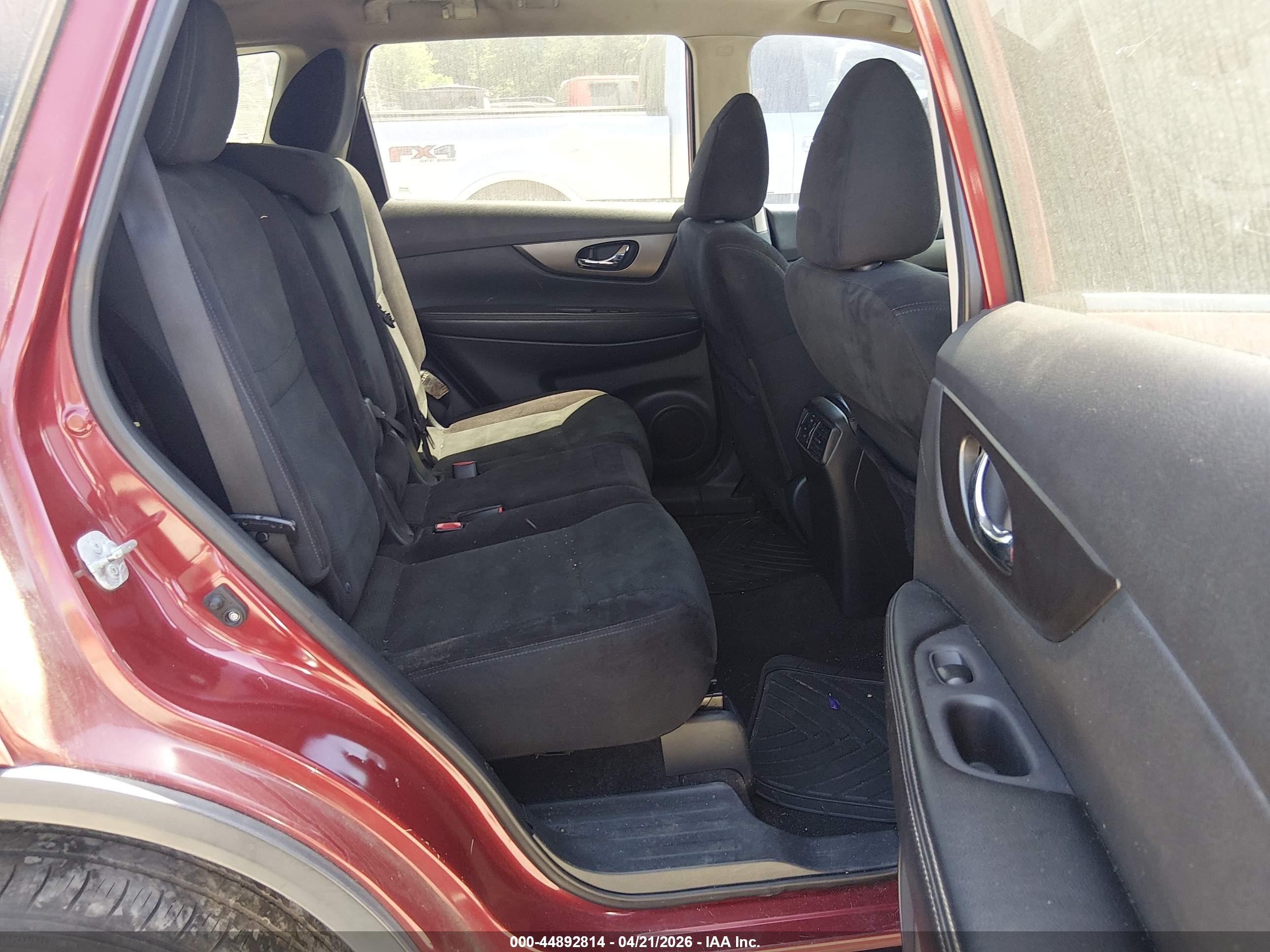 2014 Nissan Rogue S/sl/sv Red vin: 5N1AT2MT1EC859174