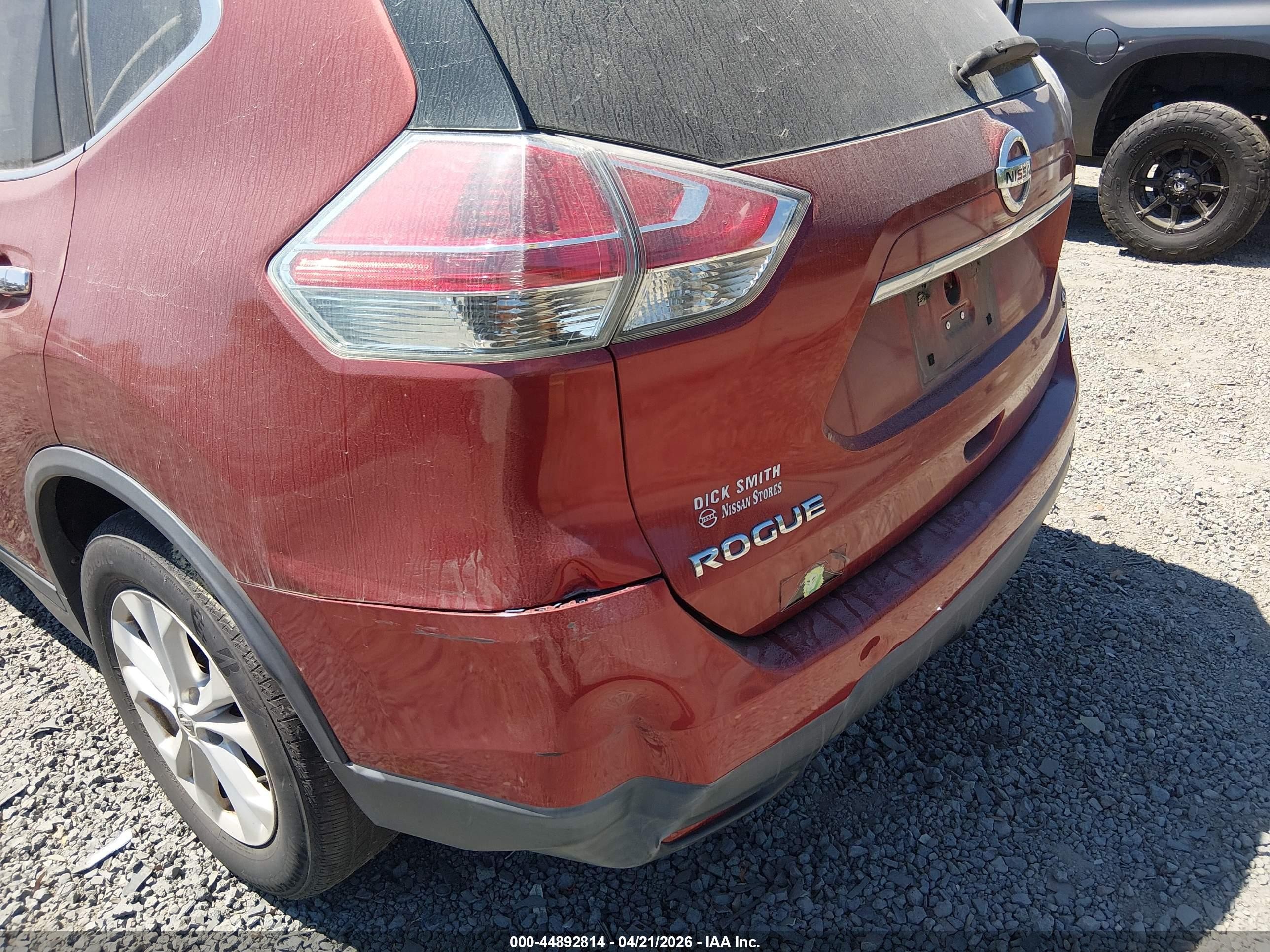 2014 Nissan Rogue S/sl/sv Red vin: 5N1AT2MT1EC859174
