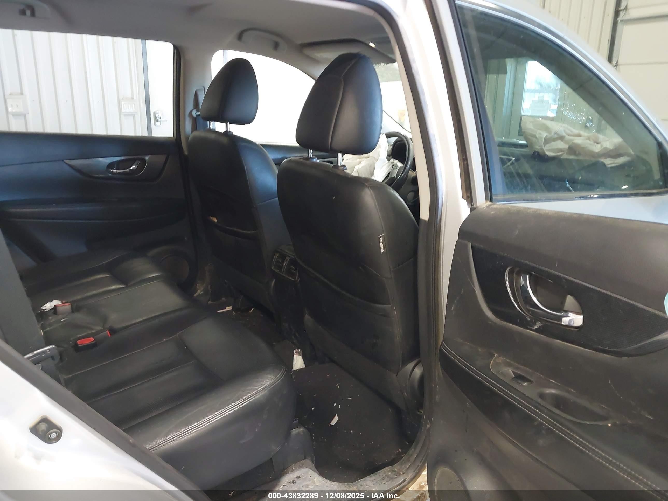2014 Nissan Rogue Sl Silver vin: 5N1AT2MT1EC868375