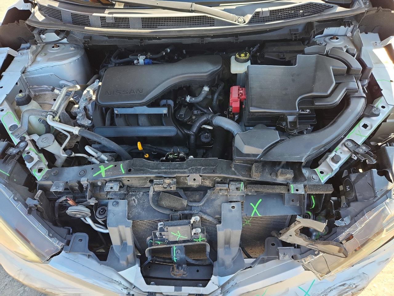 2015 Nissan Rogue S Серебряный vin: 5N1AT2MT1FC841534