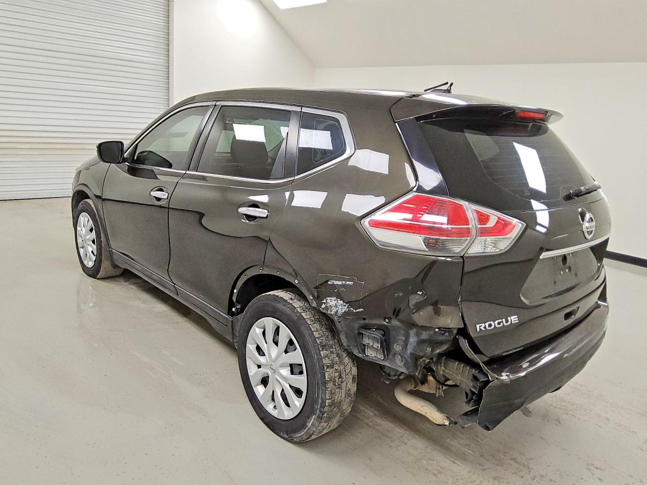 2015 Nissan Rogue S Коричневый vin: 5N1AT2MT1FC847365