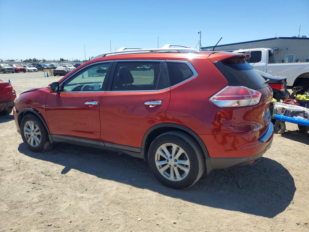 2015 Nissan Rogue Sv Red vin: 5N1AT2MT1FC886909